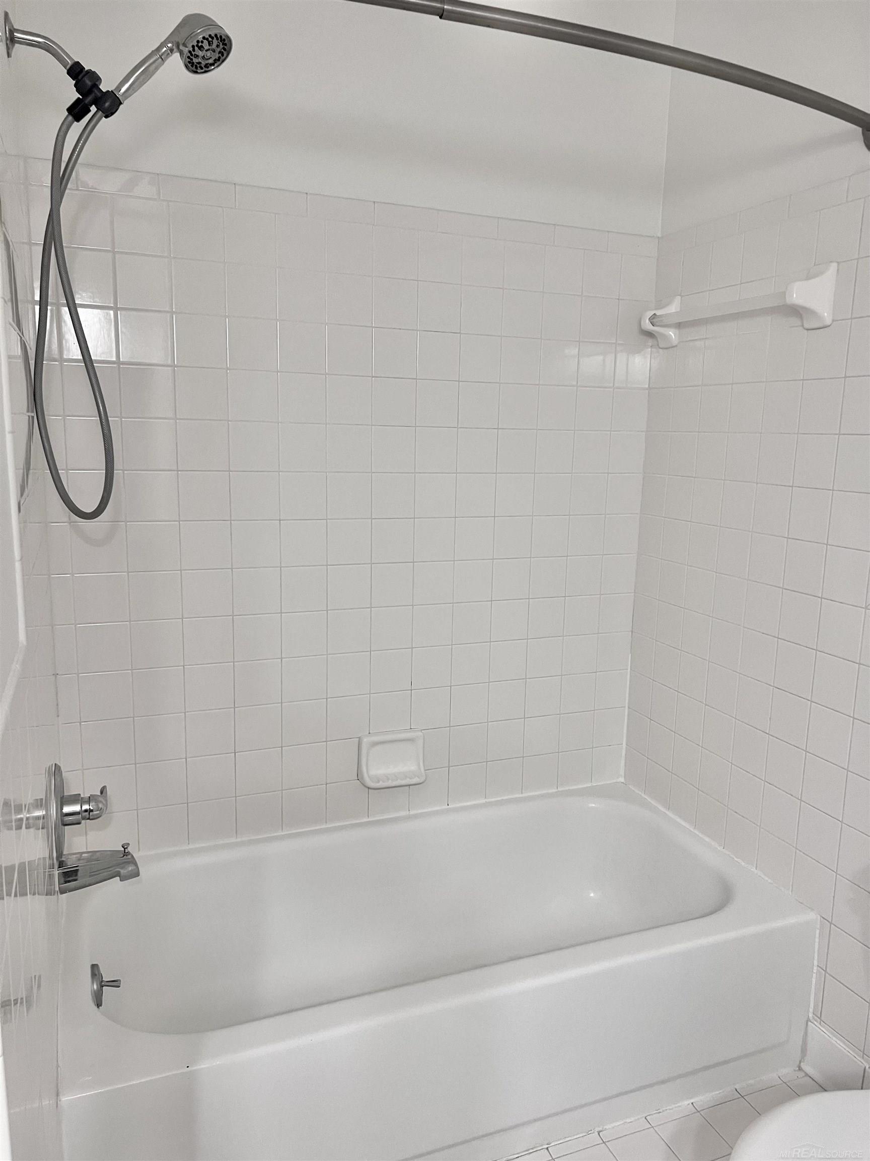 44666 Connecticut Court photo 49