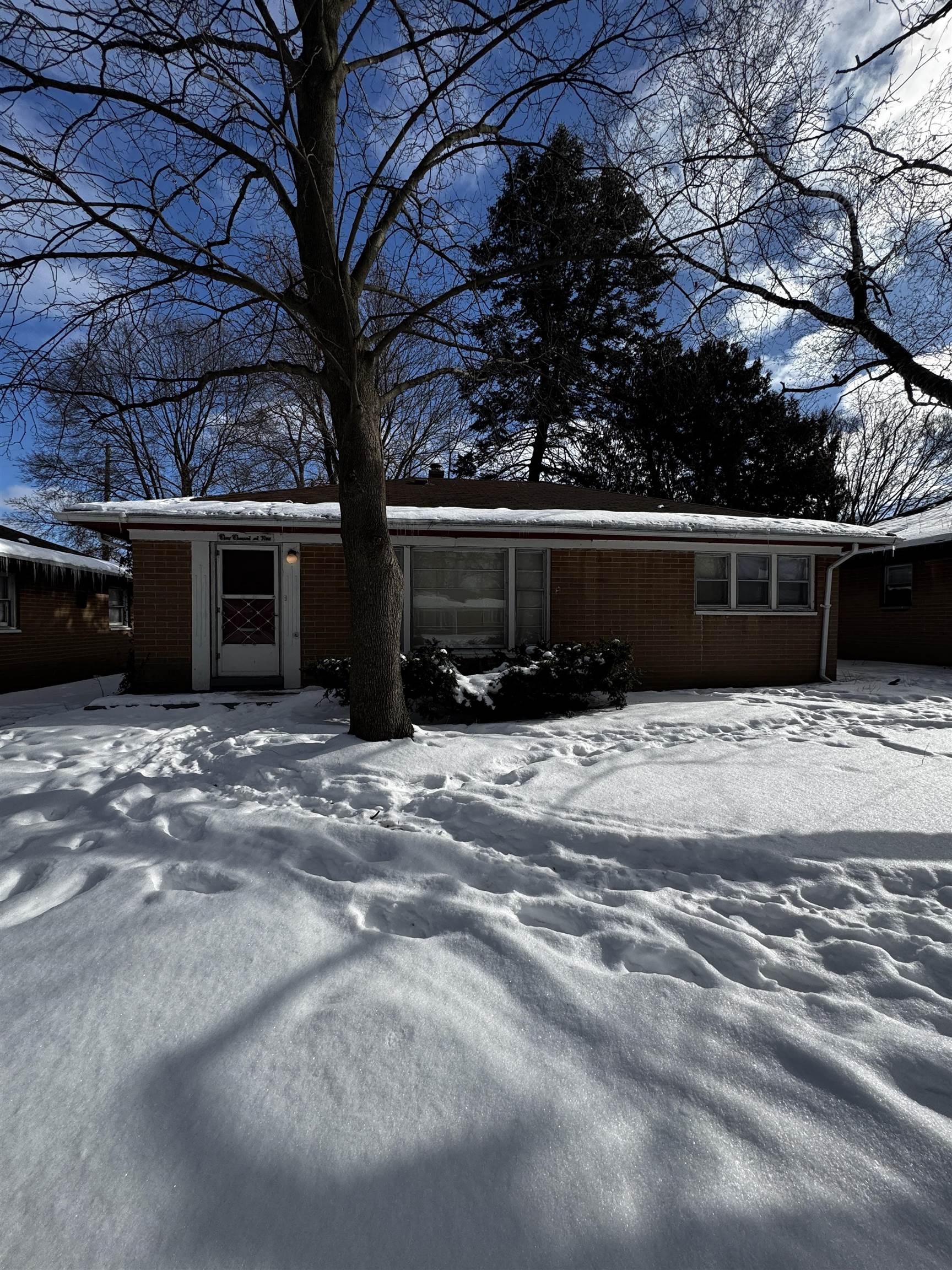 3009 Menominee Avenue photo 1