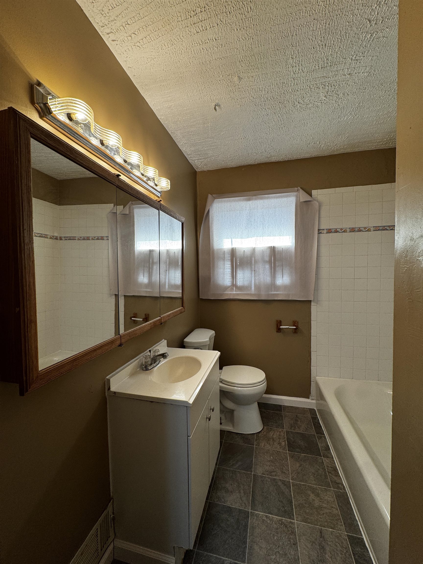 3009 Menominee Avenue photo 16