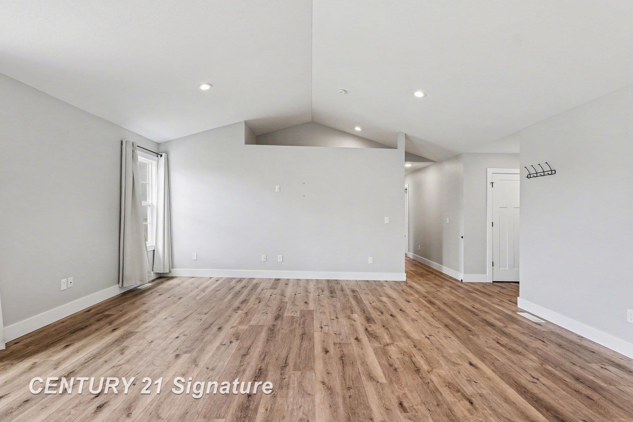 Homes for sale in Freeland, MI | 8441 Cottonwood Dr, Freeland, MI 48623 | MLS# 50200772