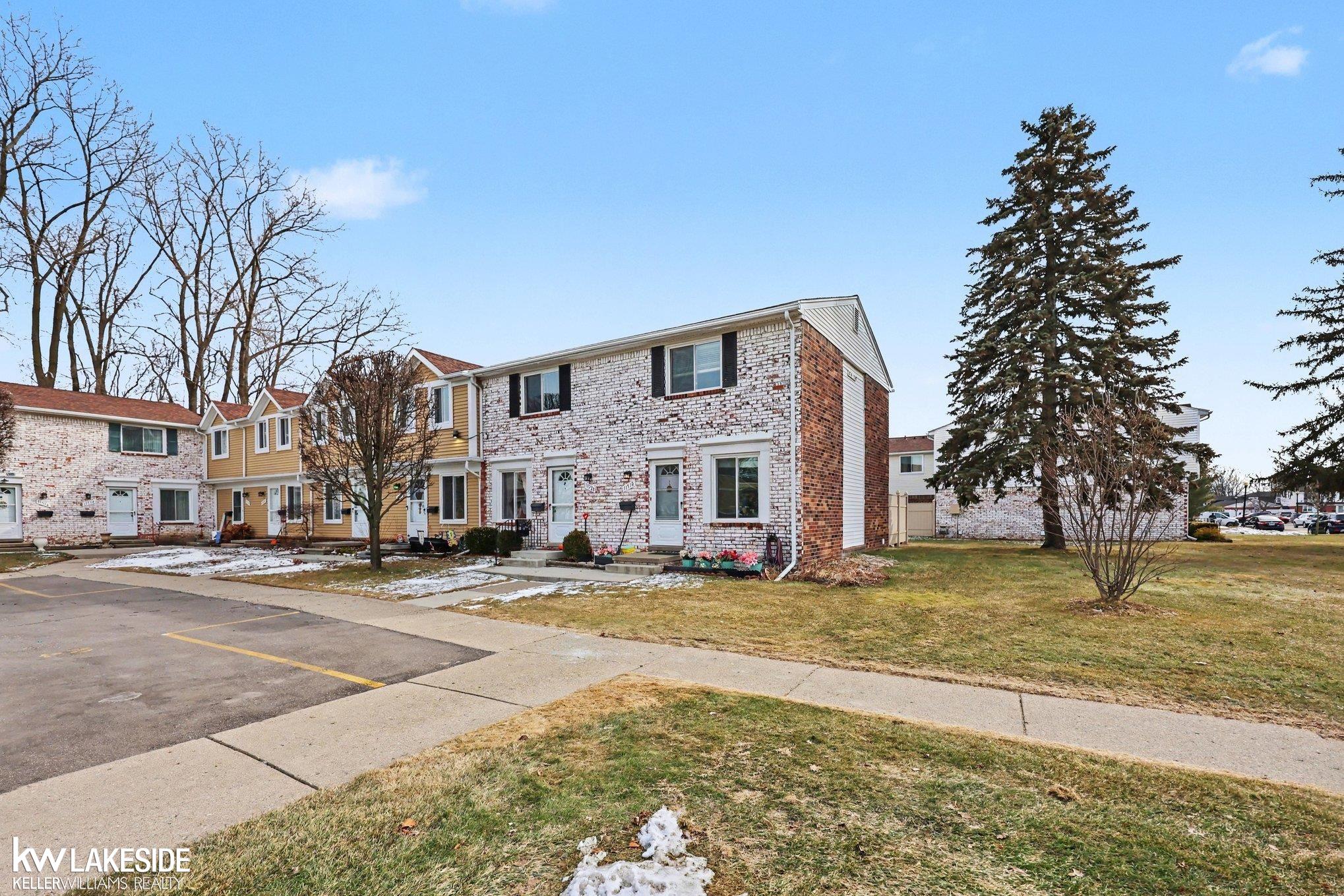 Homes for sale in Utica, MI | 11518 Messmore Rd #44, Utica, MI 48317 | MLS# 50200779