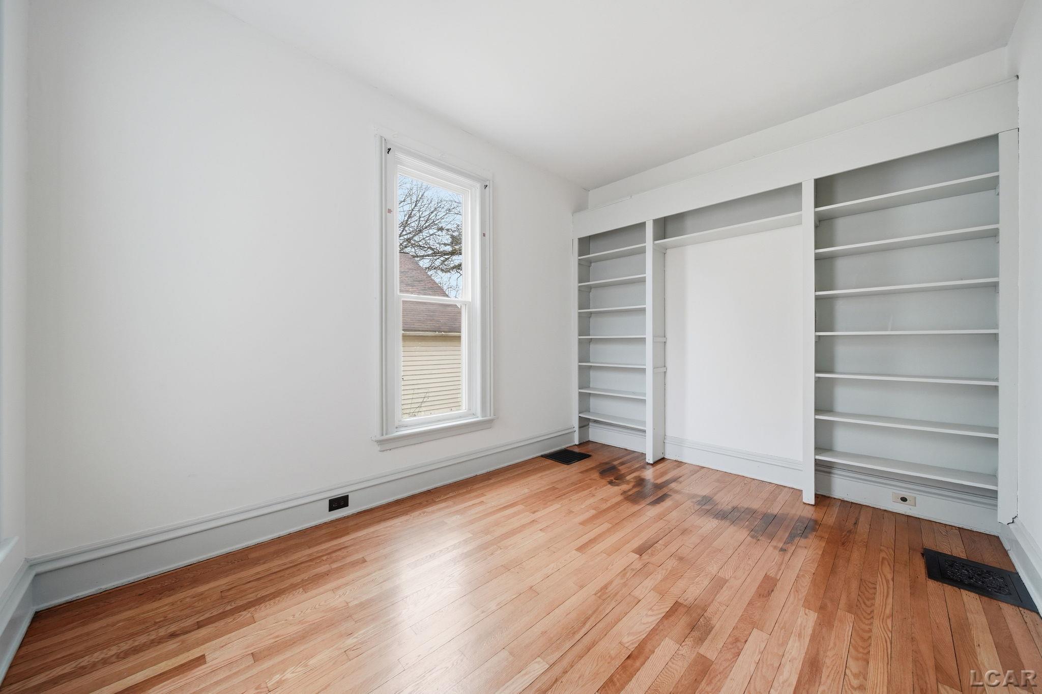 220 Comstock Street, Adrian, MI, 49221