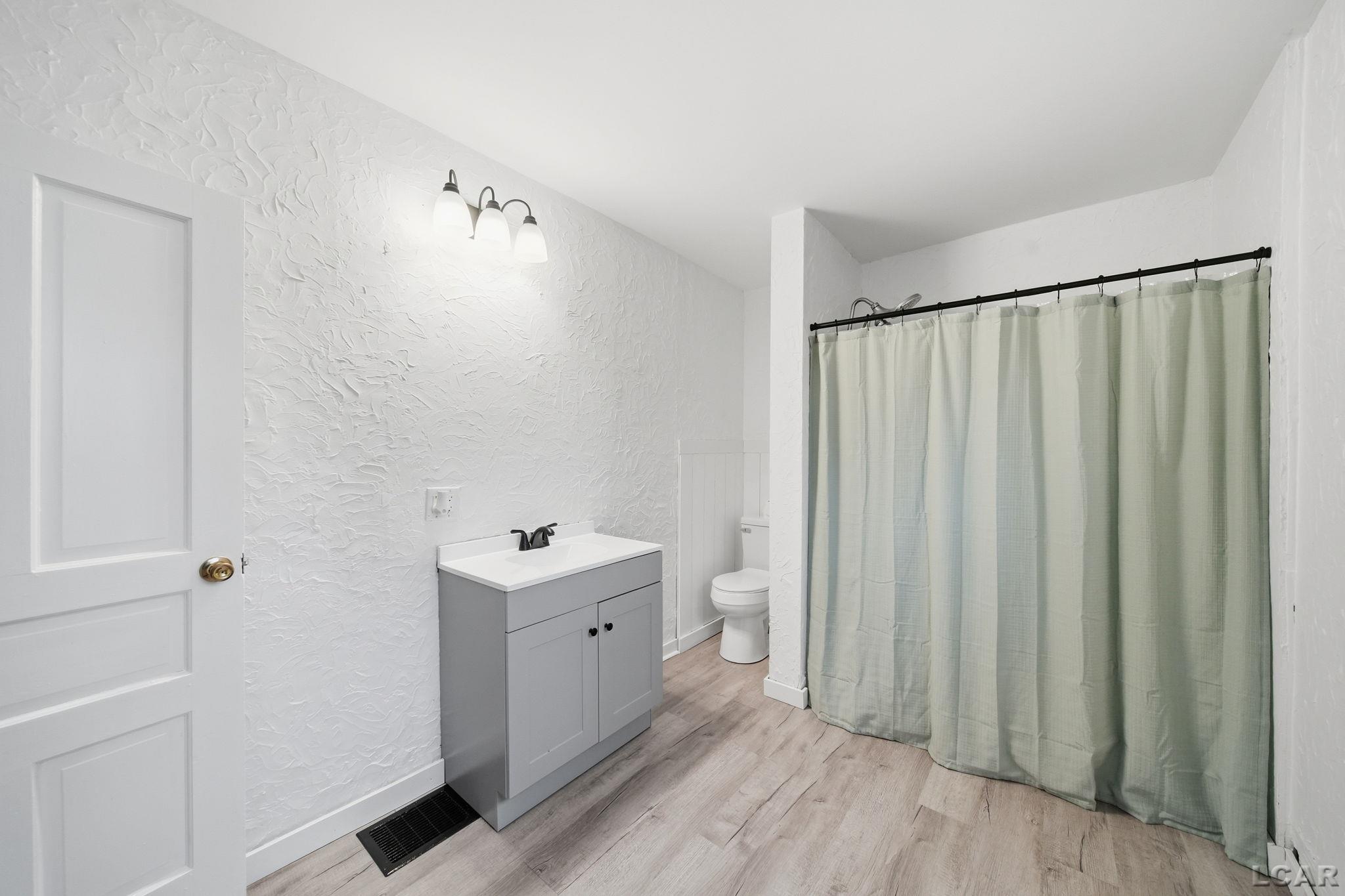 220 Comstock Street, Adrian, MI, 49221