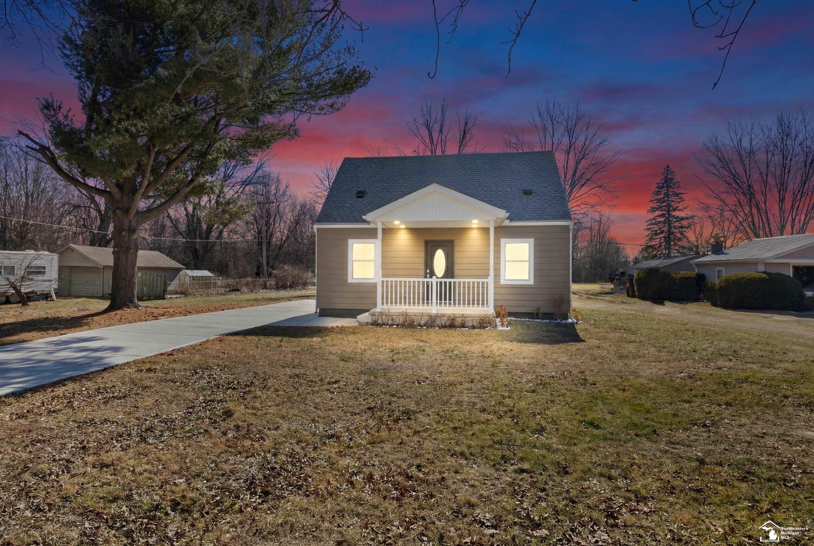 950 Waterloo Avenue, Monroe, MI, 48161
