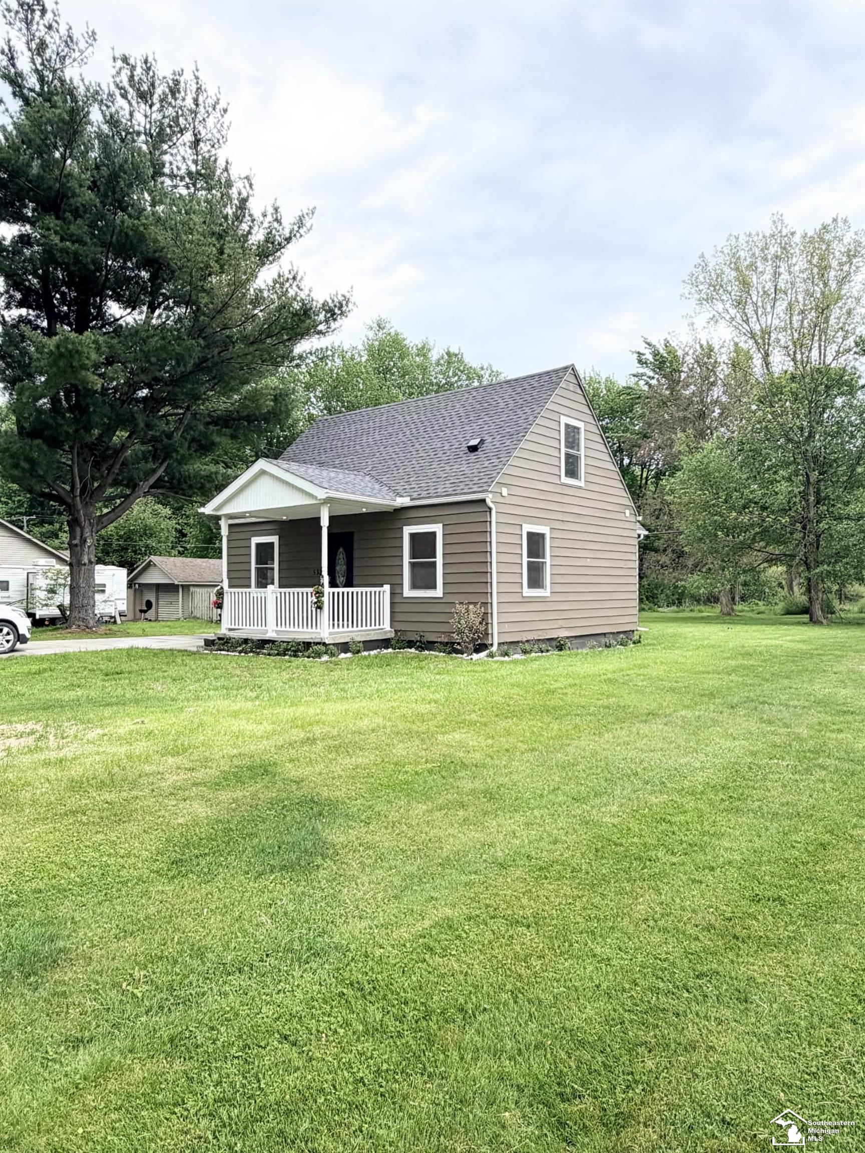 4th image of 533 Center St, Carleton, MI 48117 | MLS# 50200792
