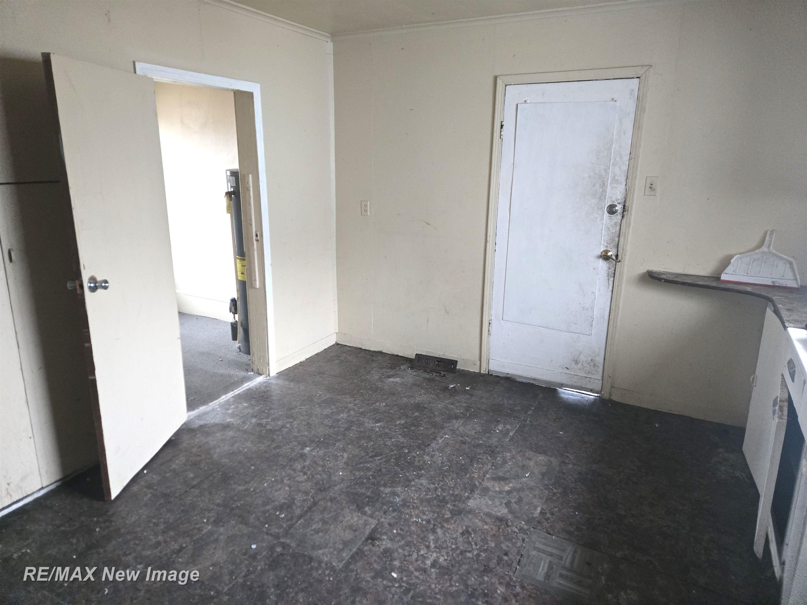 712 S Porter Street, Saginaw, MI, 48602