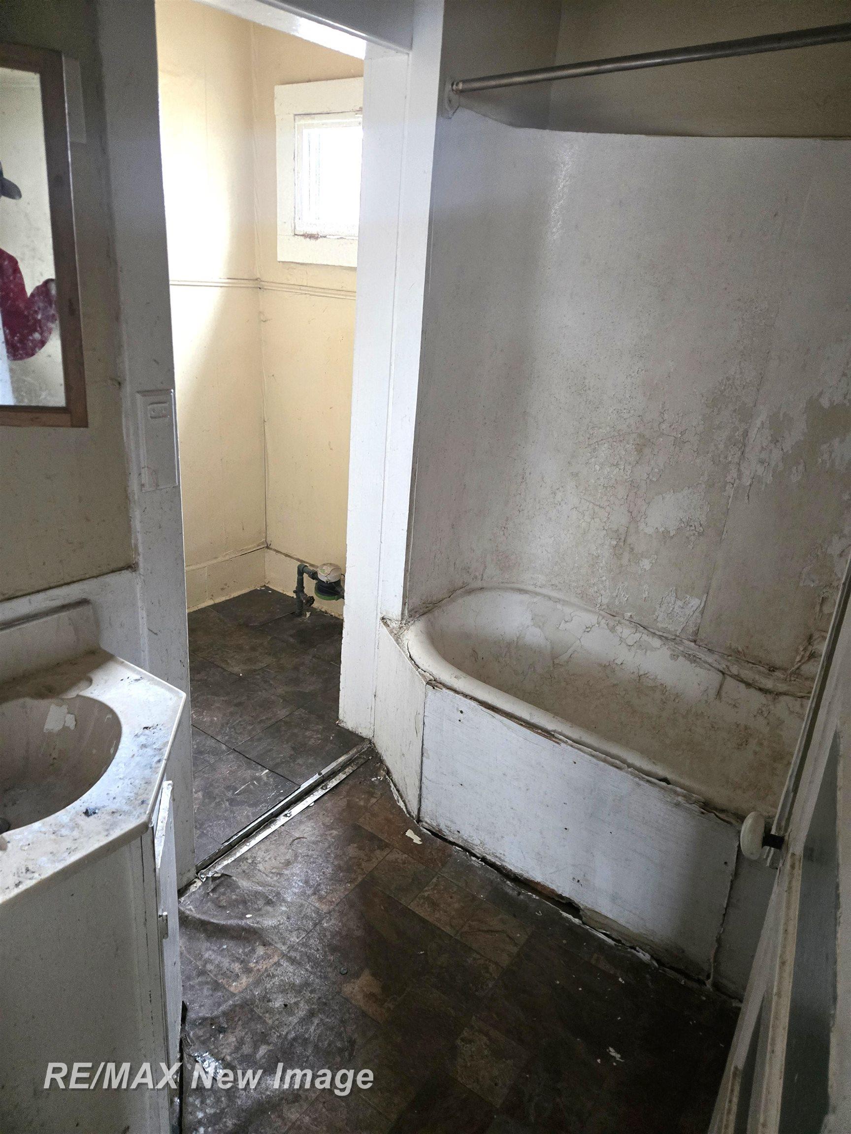 712 S Porter Street, Saginaw, MI, 48602