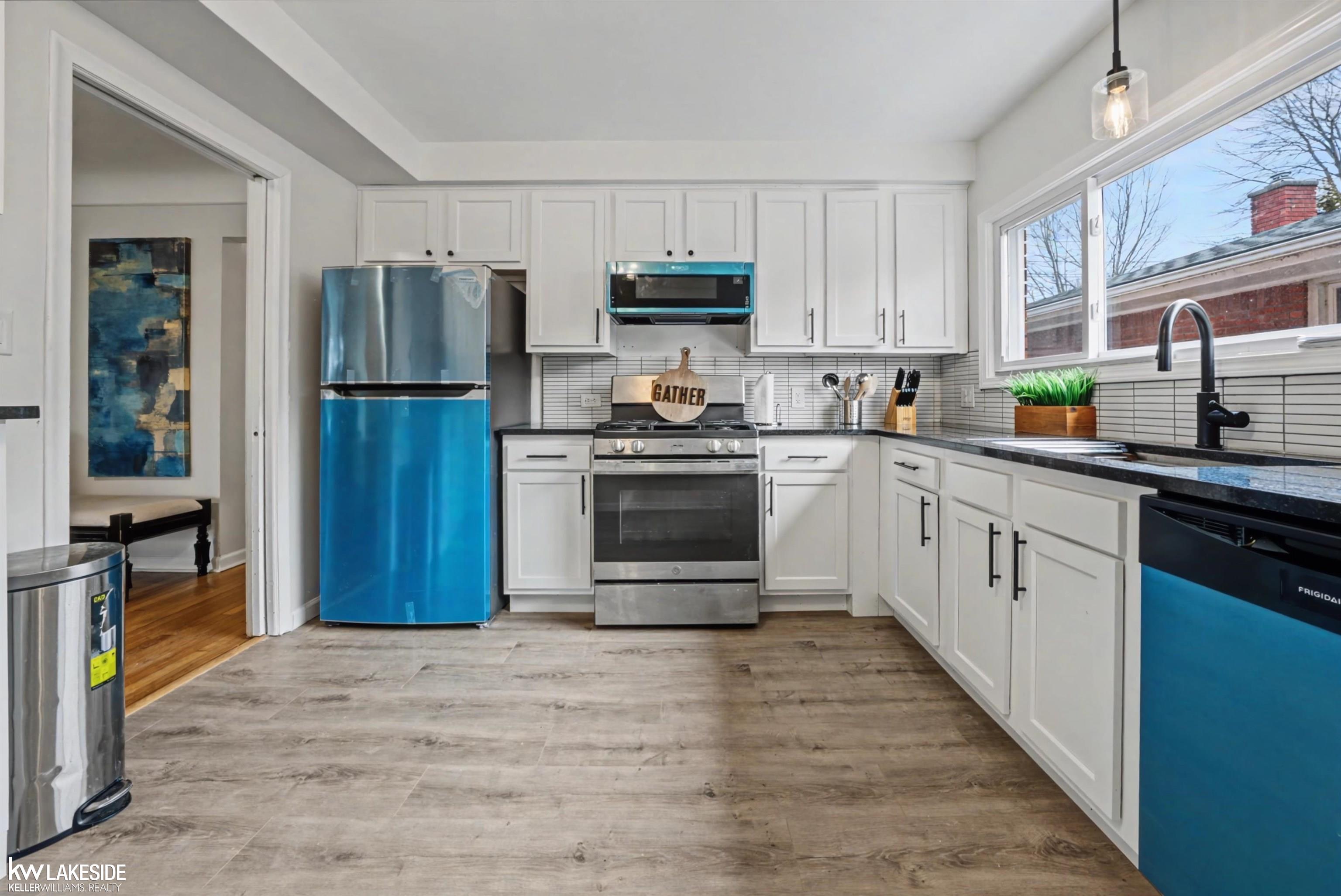 19637 Country Club Drive, Harper Woods, MI, 48225