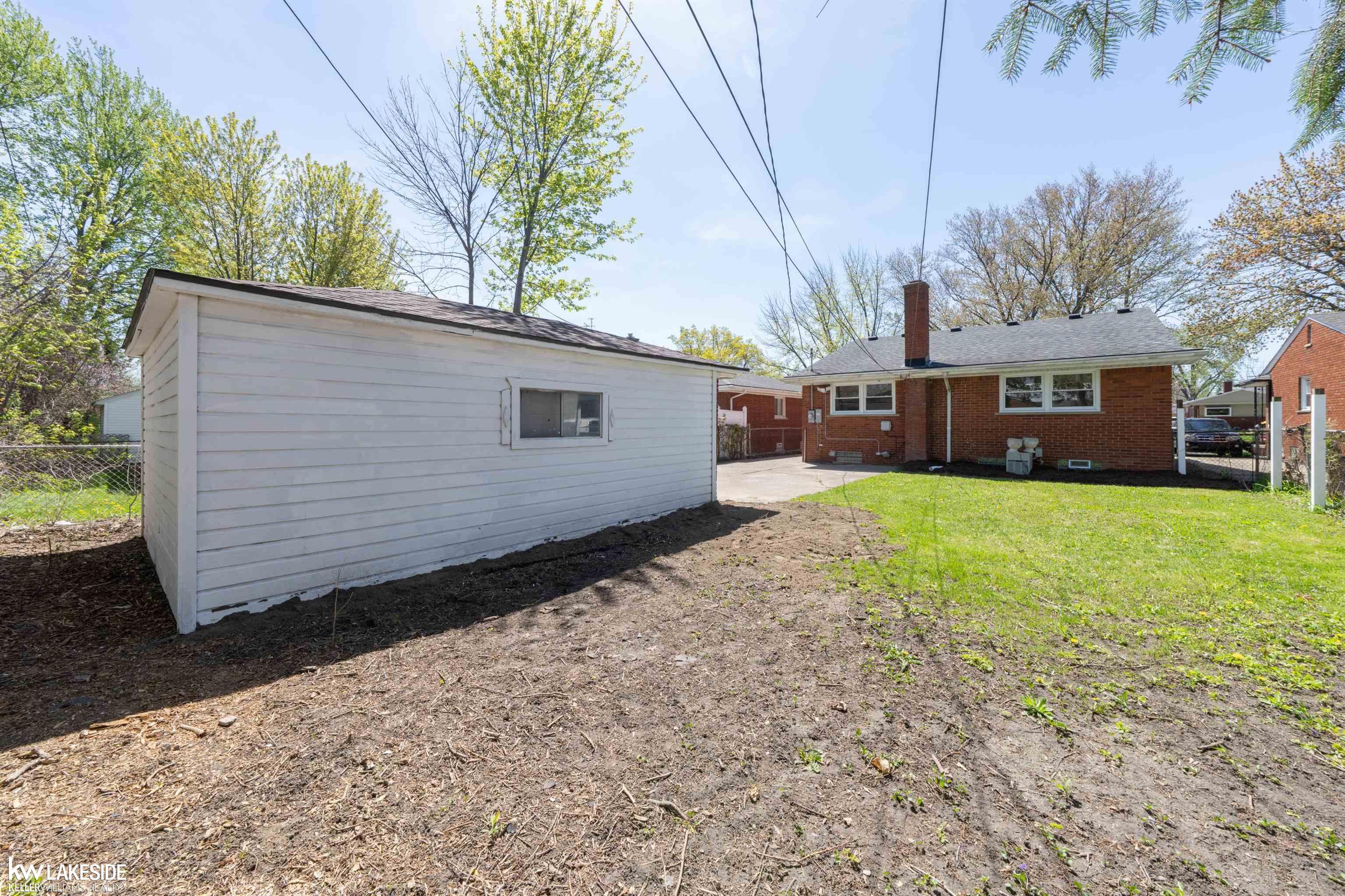 19637 Country Club Drive, Harper Woods, MI, 48225