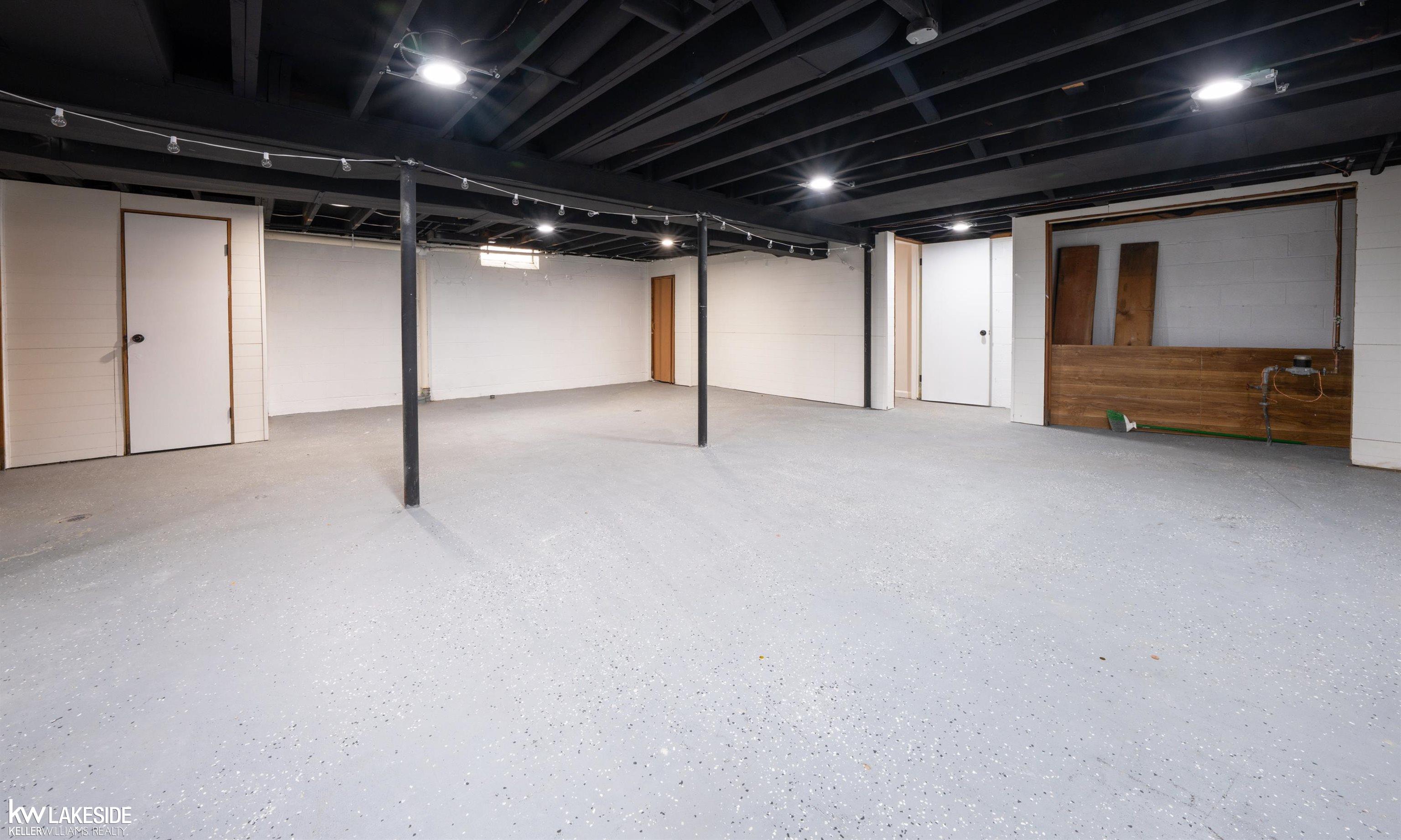 19637 Country Club Drive, Harper Woods, MI, 48225