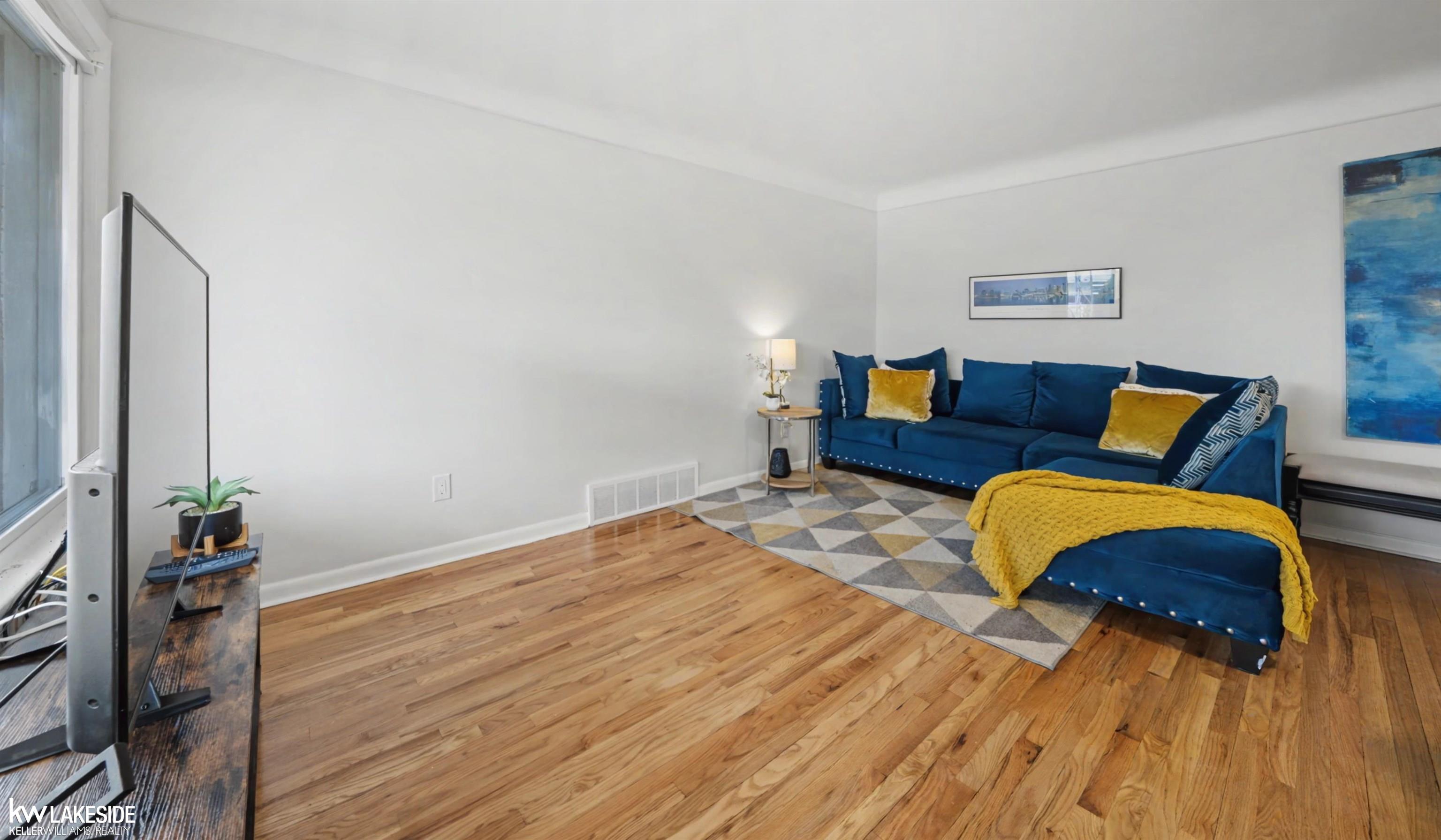 19637 Country Club Drive, Harper Woods, MI, 48225