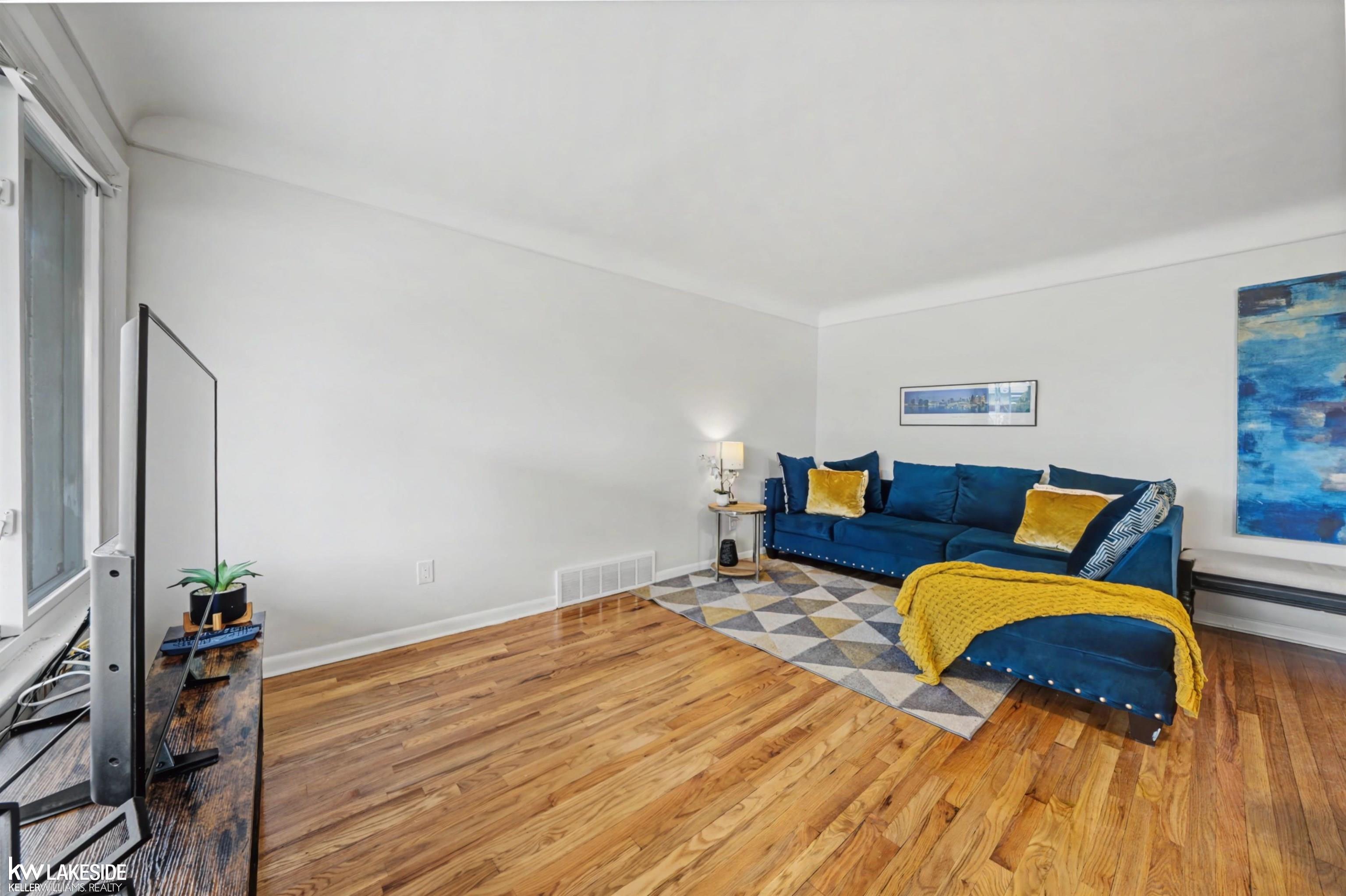 19637 Country Club Drive, Harper Woods, MI, 48225