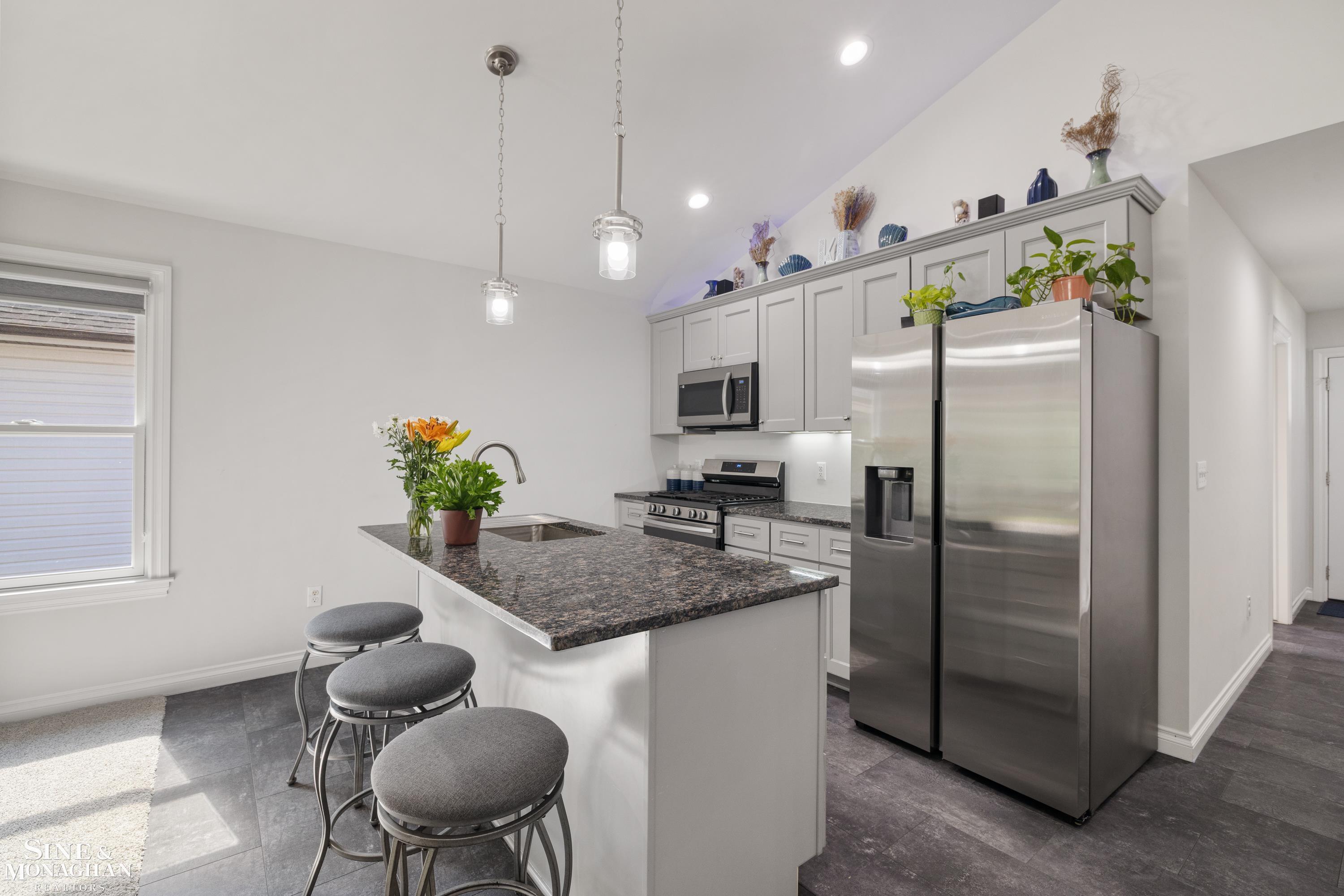 9279 Oakdale Street, Clay, MI, 48001