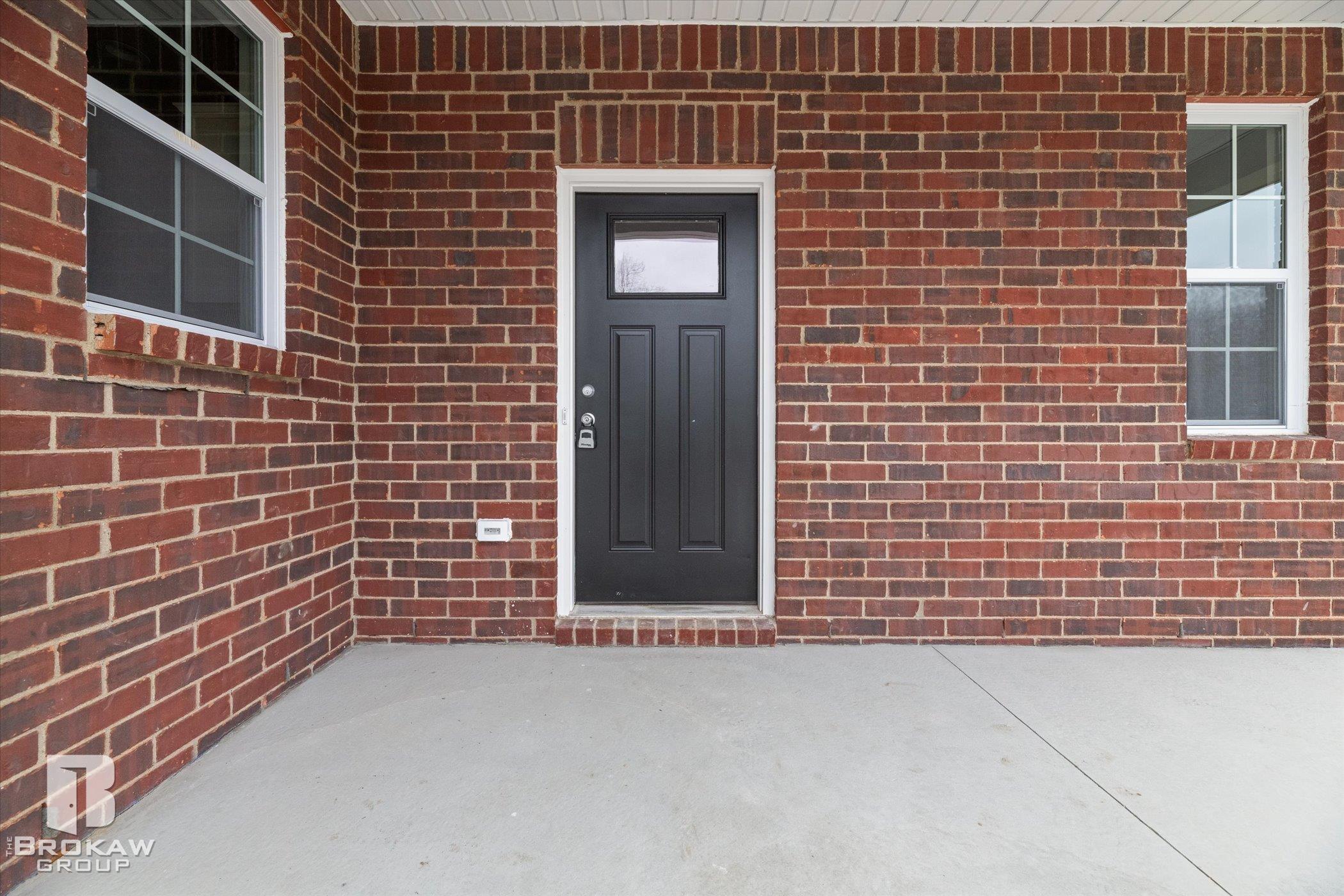 1437 Luxington Drive photo 7