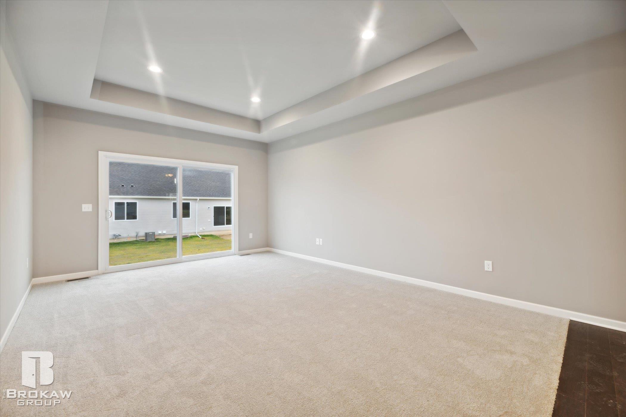 1437 Luxington Drive photo 10