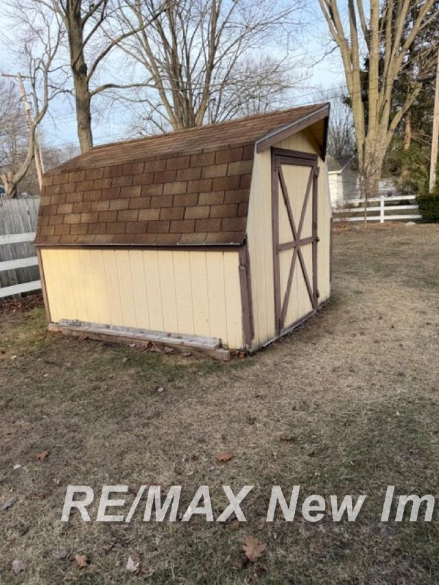 Homes for sale in Midland, MI | 3218 Fairlane St, Midland, MI 48642 | MLS# 50200884