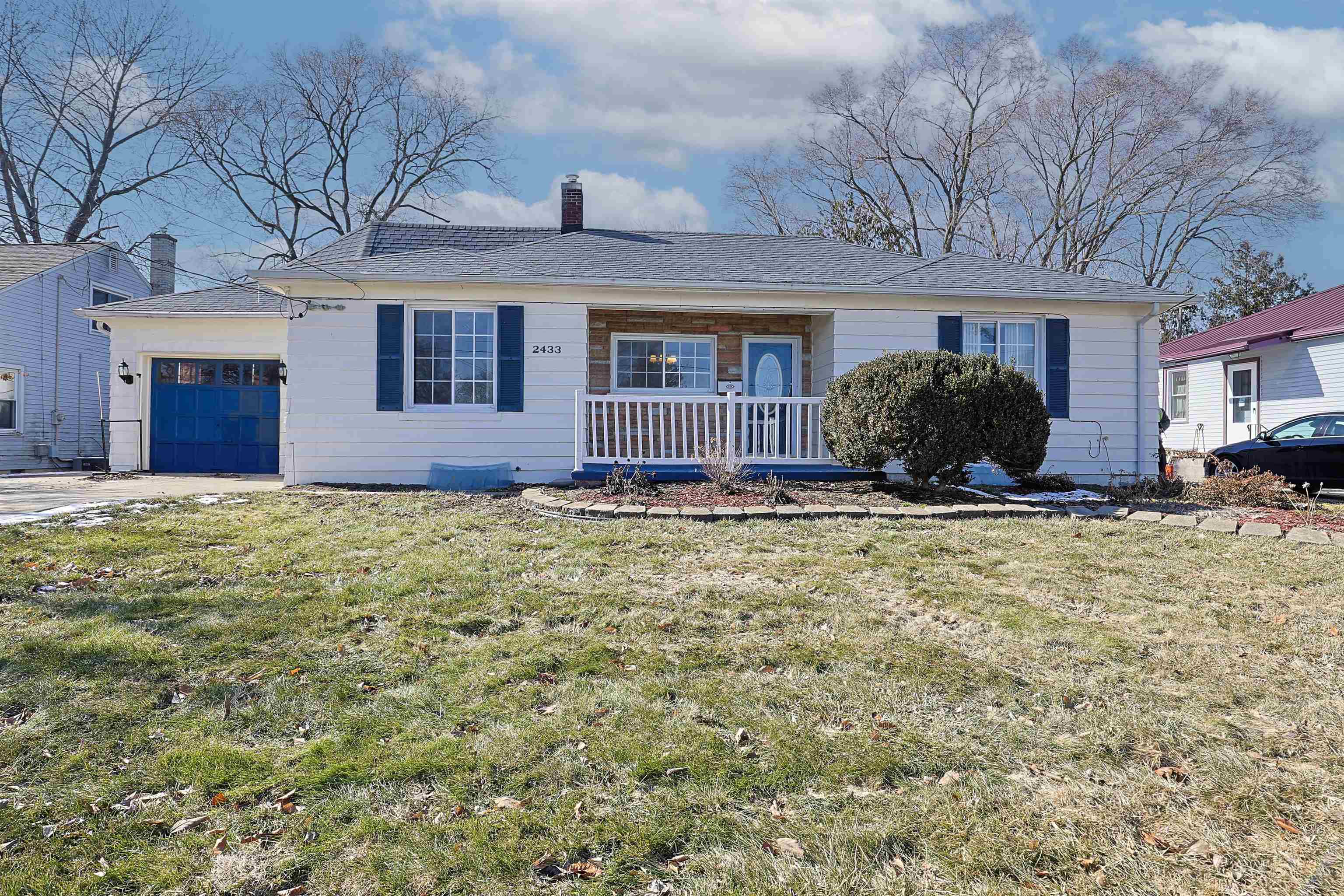 2433 N Clinton Street, Saginaw, MI, 48602