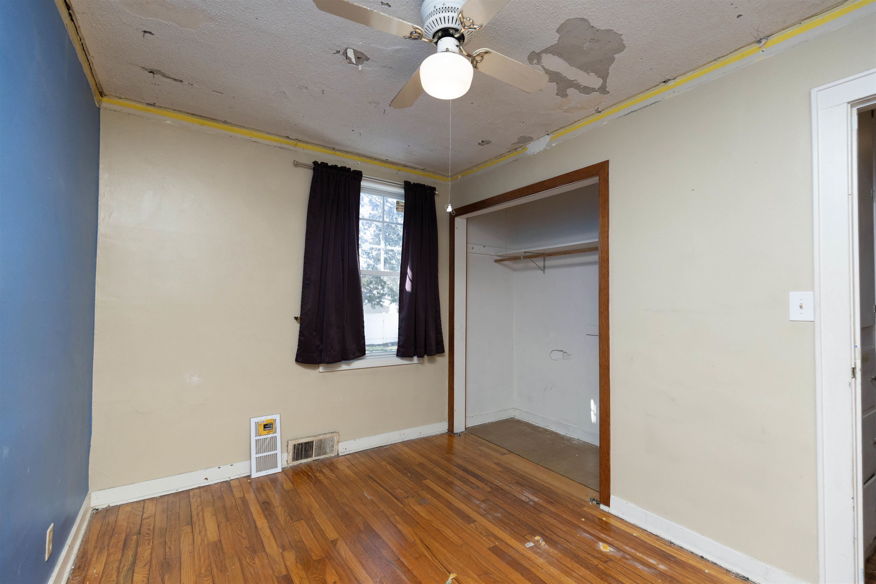 2433 N Clinton Street, Saginaw, MI, 48602