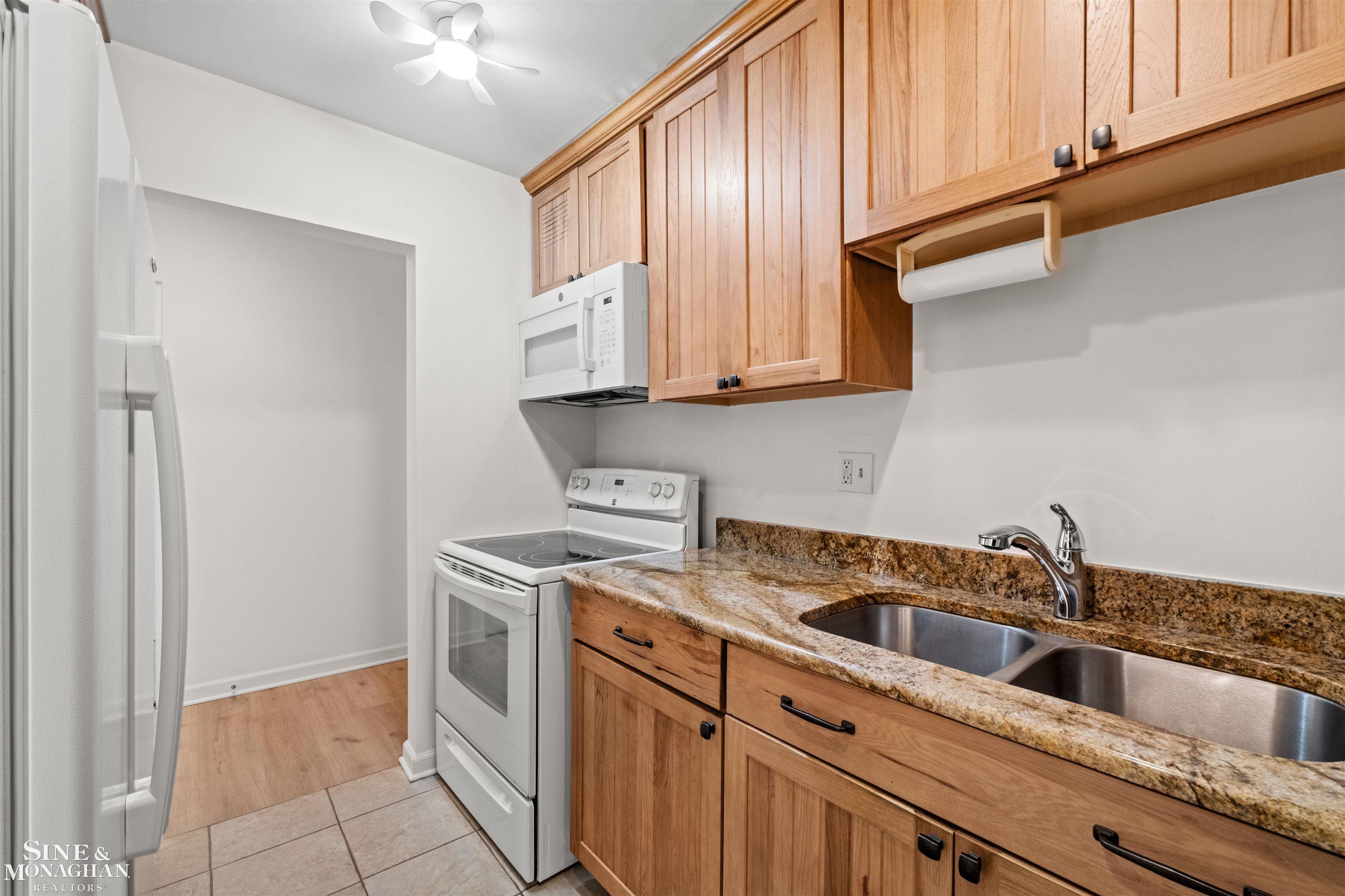 1001 W Jefferson #11e Avenue photo 10