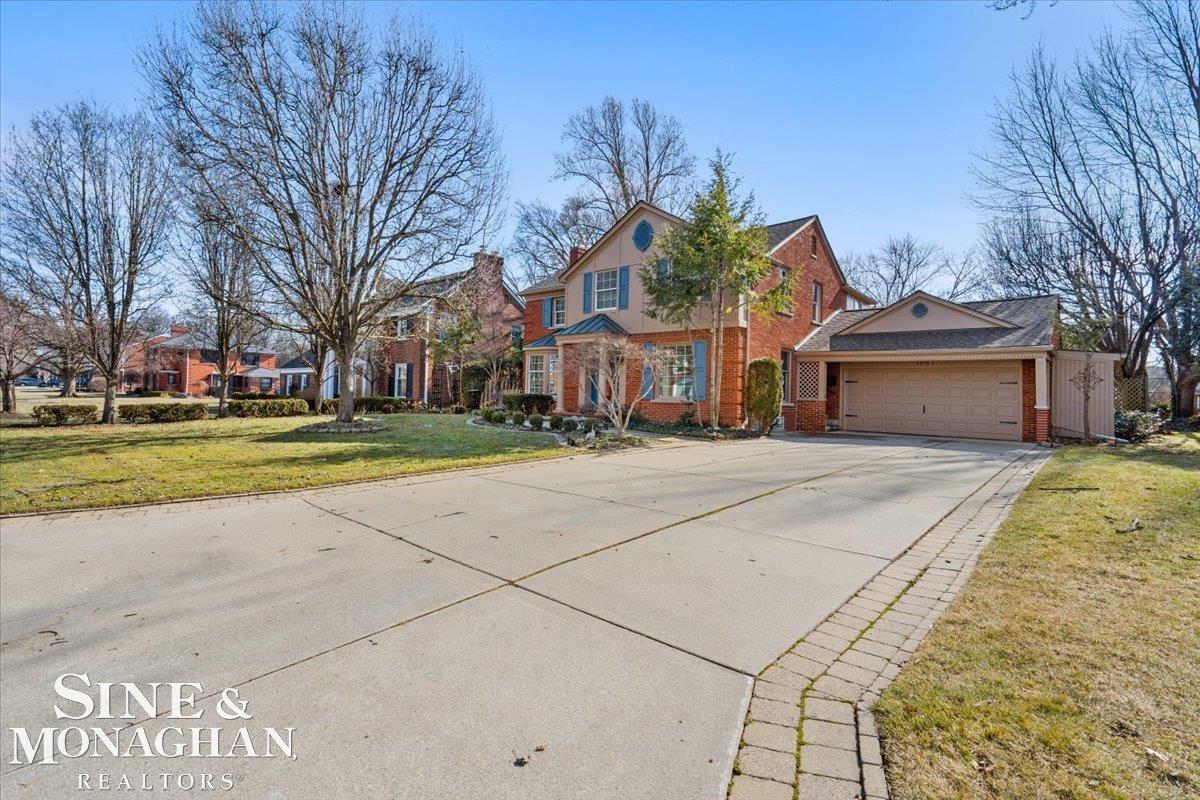 Grosse Pointe Woods, MI, 48236