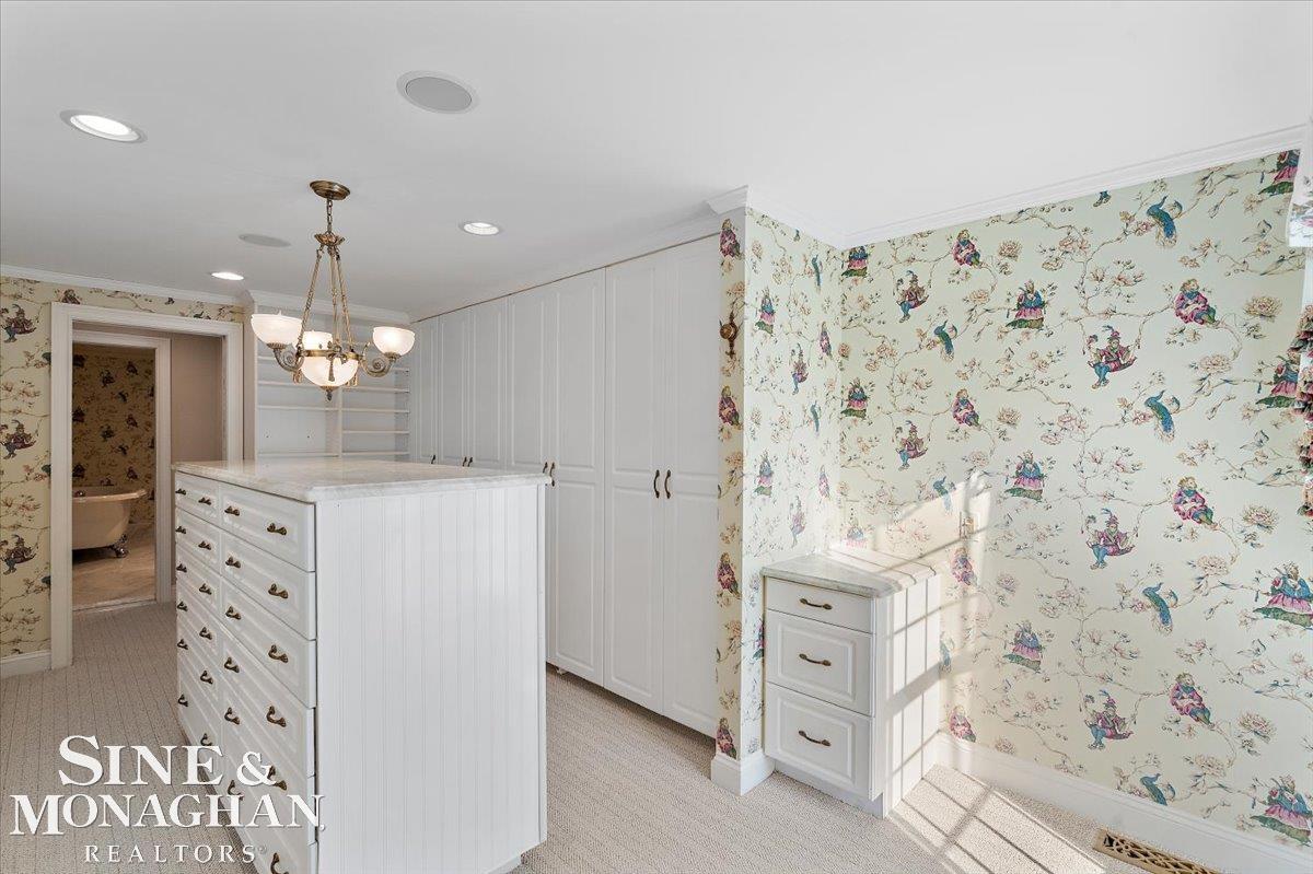 Grosse Pointe Woods, MI, 48236