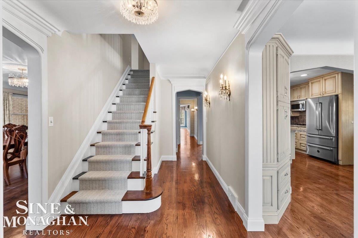 Grosse Pointe Woods, MI, 48236