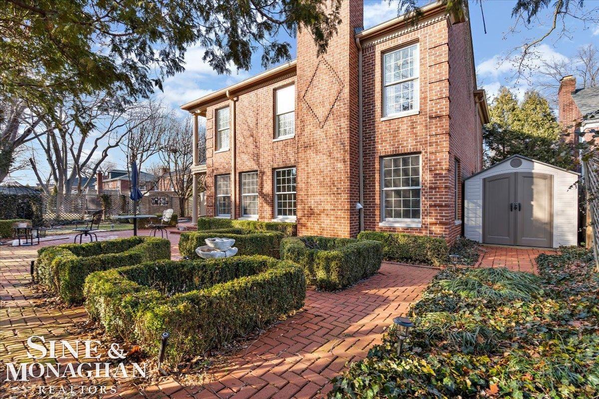 Grosse Pointe Woods, MI, 48236