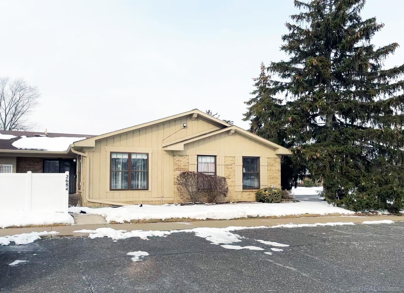 Homes for sale in Troy, MI | 2684 Roundtree Dr, Troy, MI 48083 | MLS# 50200949