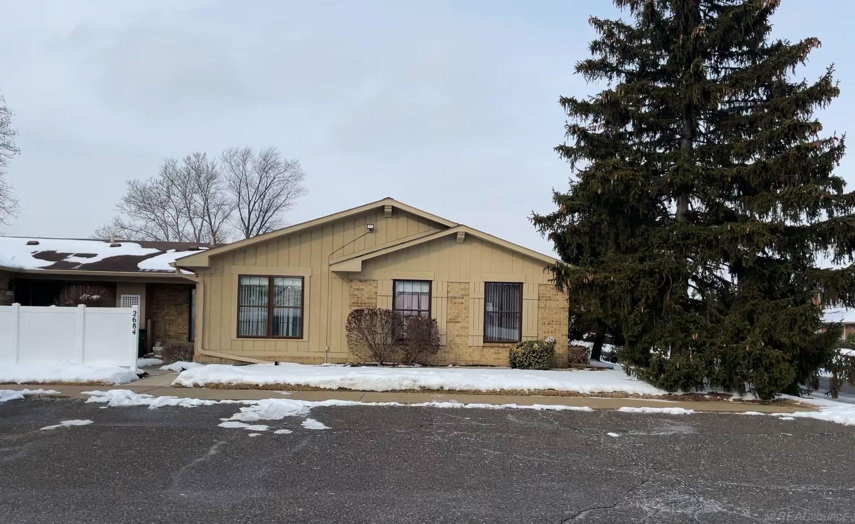 Homes for sale in Troy, MI | 2684 Roundtree Dr, Troy, MI 48083 | MLS# 50200949