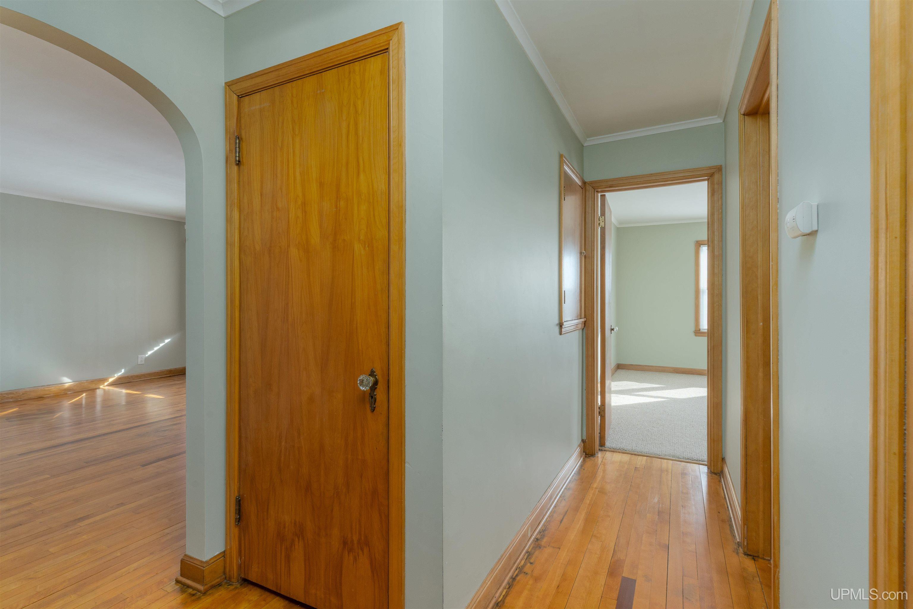 27 N 9th Avenue, Iron River, MI, 49935