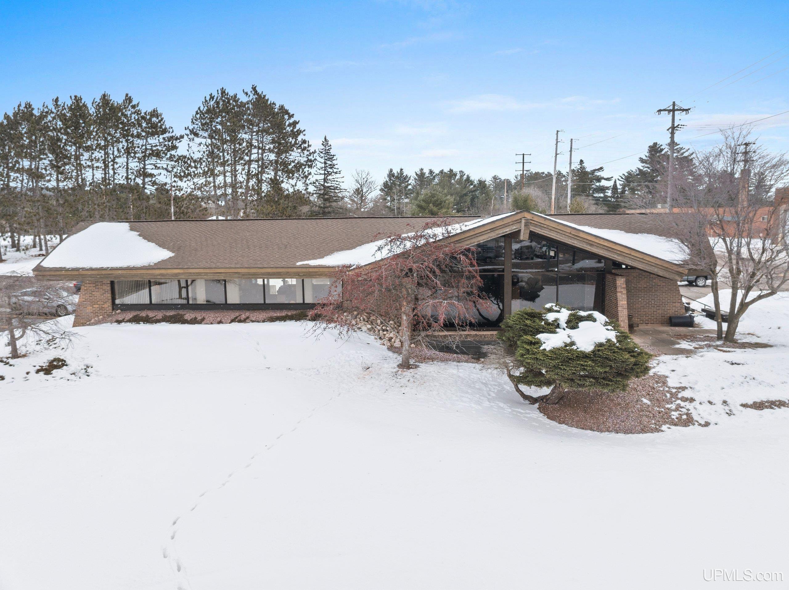 126 Woodward Avenue, Iron Mountain, MI, 49801