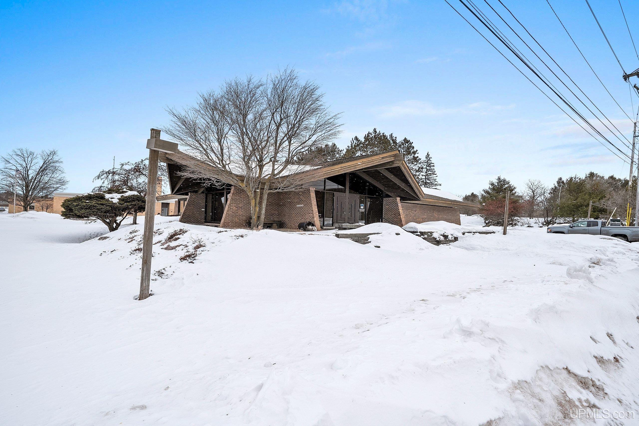 126 Woodward Avenue, Iron Mountain, MI, 49801