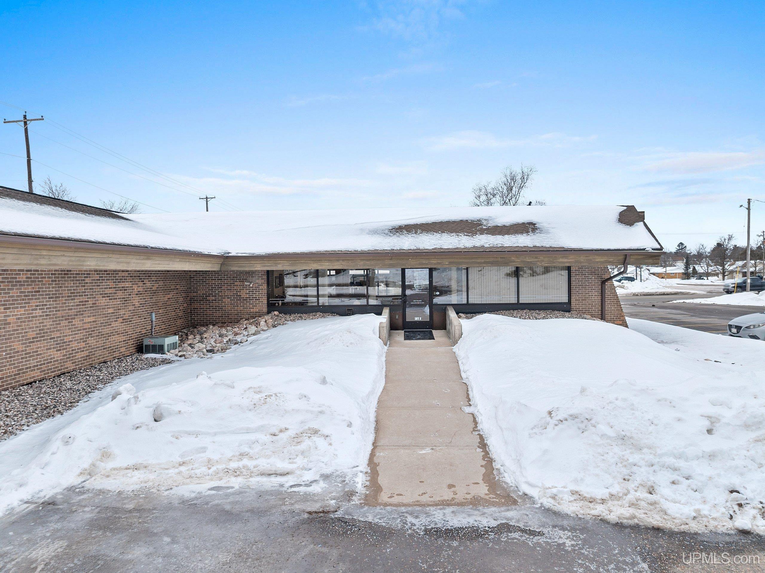 126 Woodward Avenue, Iron Mountain, MI, 49801