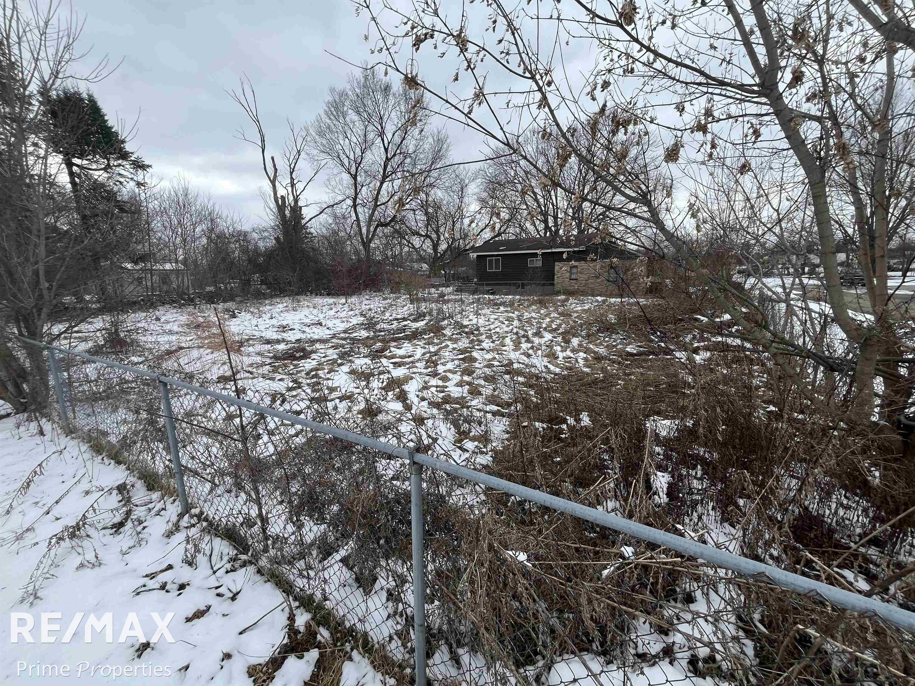 1499 W Juliah Avenue photo 4