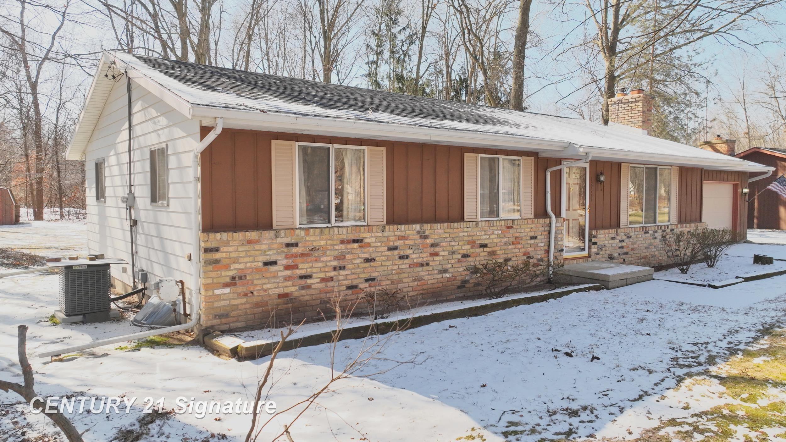 Homes for sale in Hemlock, MI | 12691 S Basell Dr, Hemlock, MI 48626 | MLS# 50200987