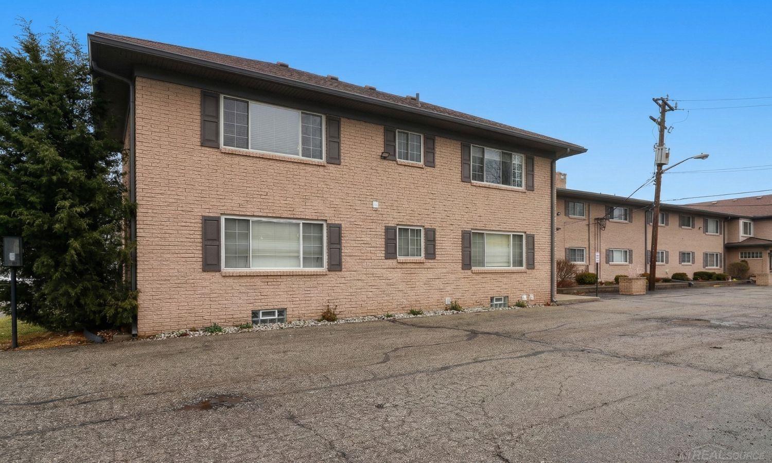 Homes for sale in Rochester Hills, MI | 2311 Walton Blvd #unit 42, Rochester Hills, MI 48309 | MLS# 50200992