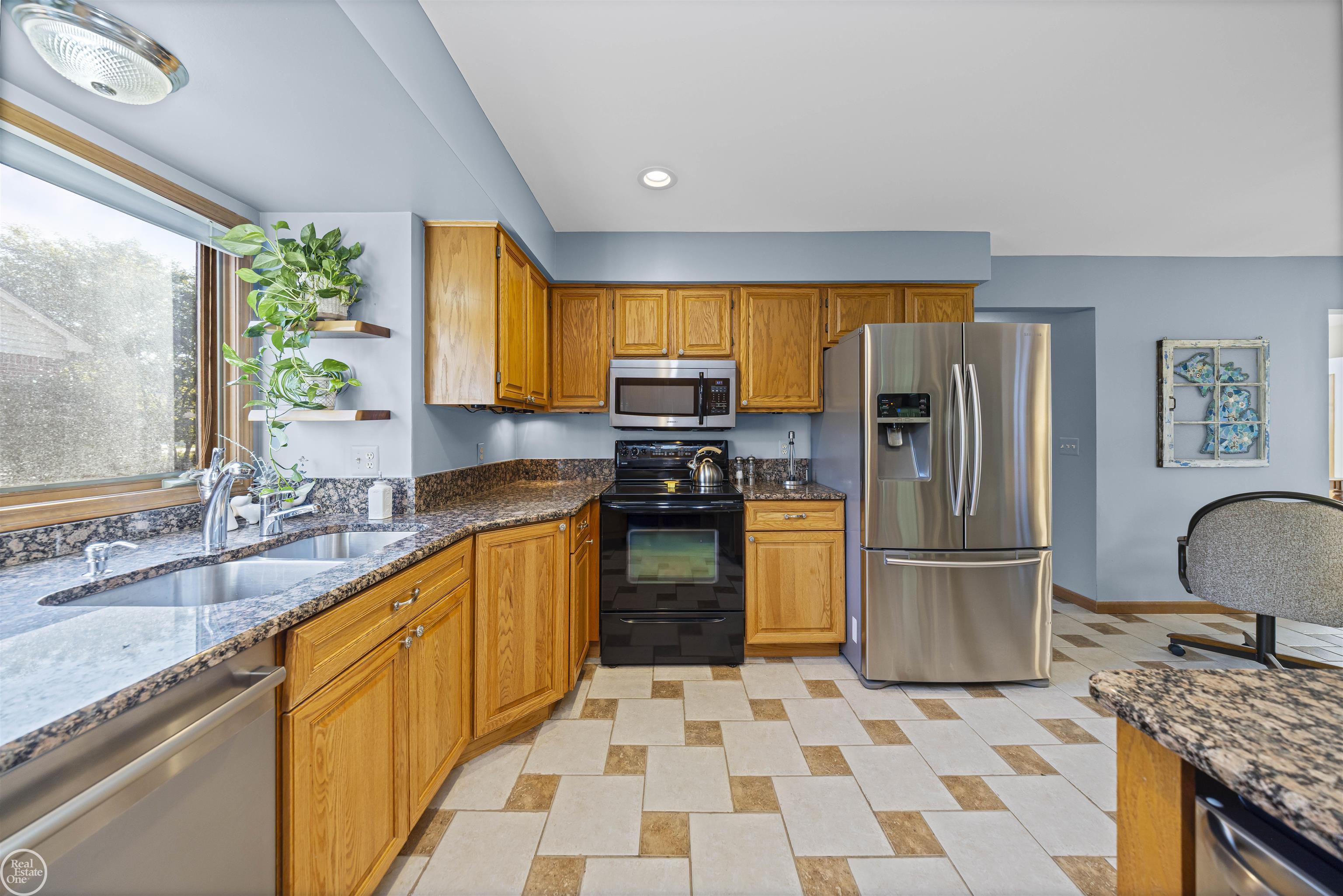 52522 Charing Way, Shelby Twp, MI, 48315