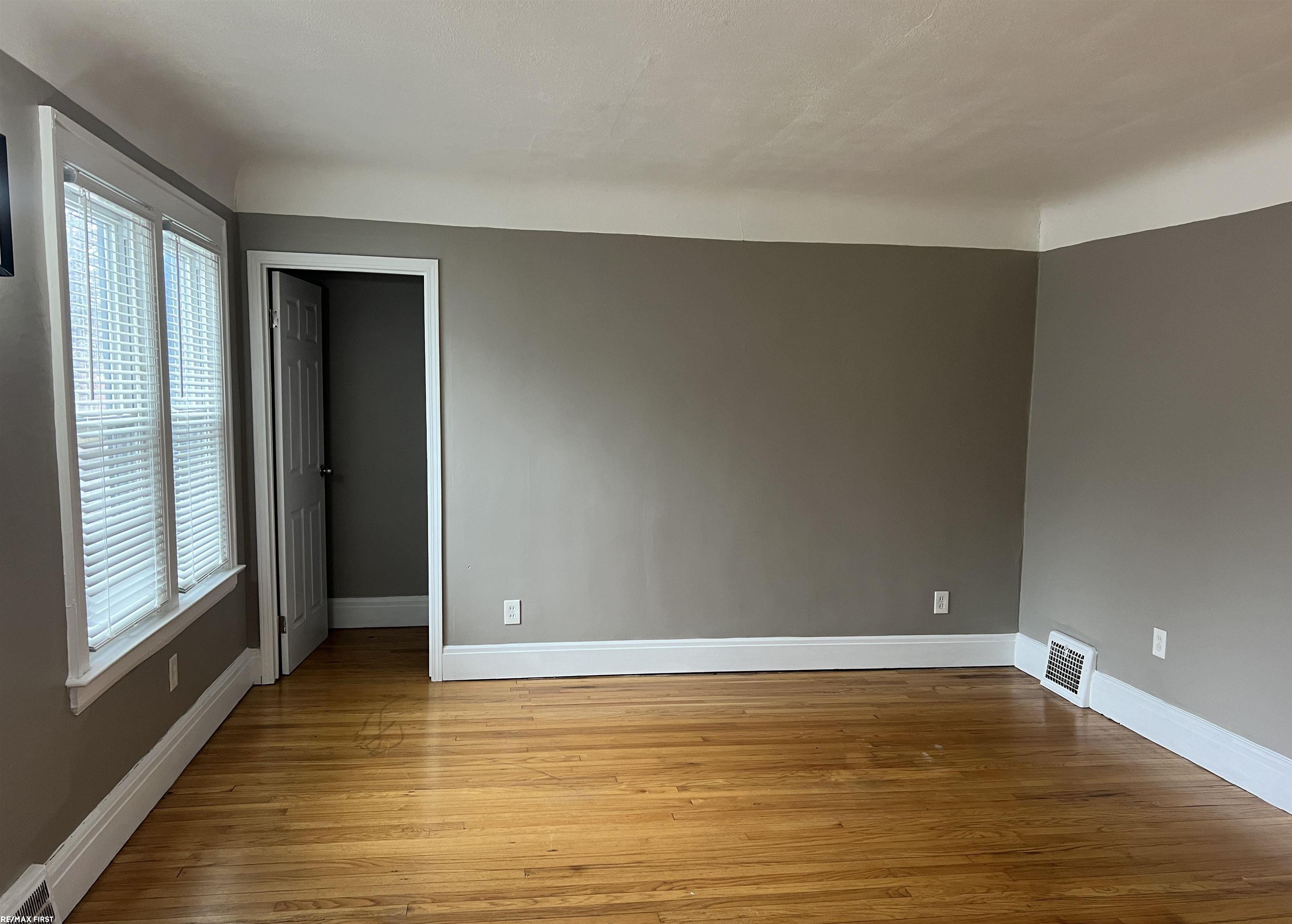 26 Hollywood Court, Mount Clemens, MI, 48043