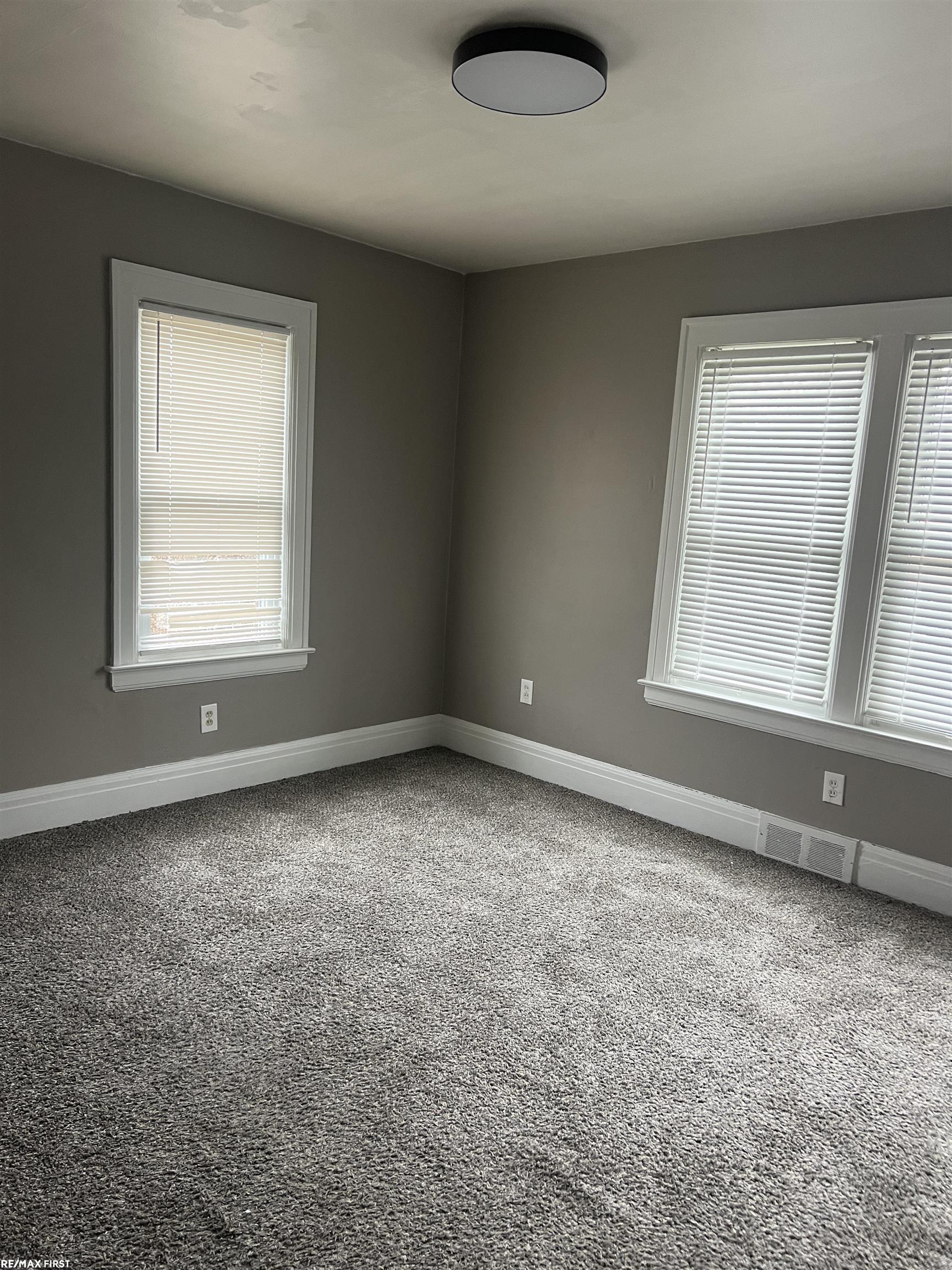 26 Hollywood Court, Mount Clemens, MI, 48043