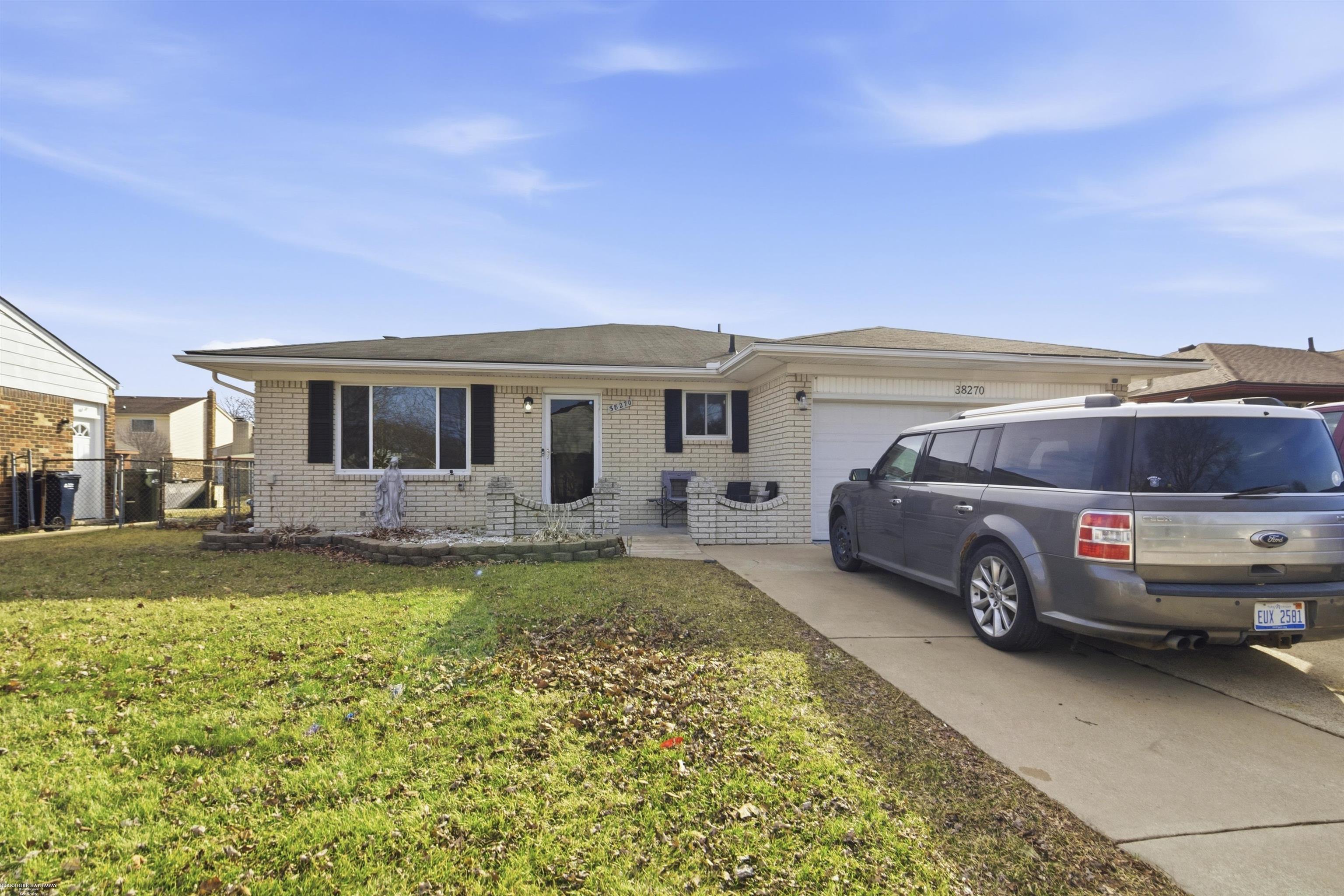 38270 Steede Dr Street, Sterling Heights, MI, 48310