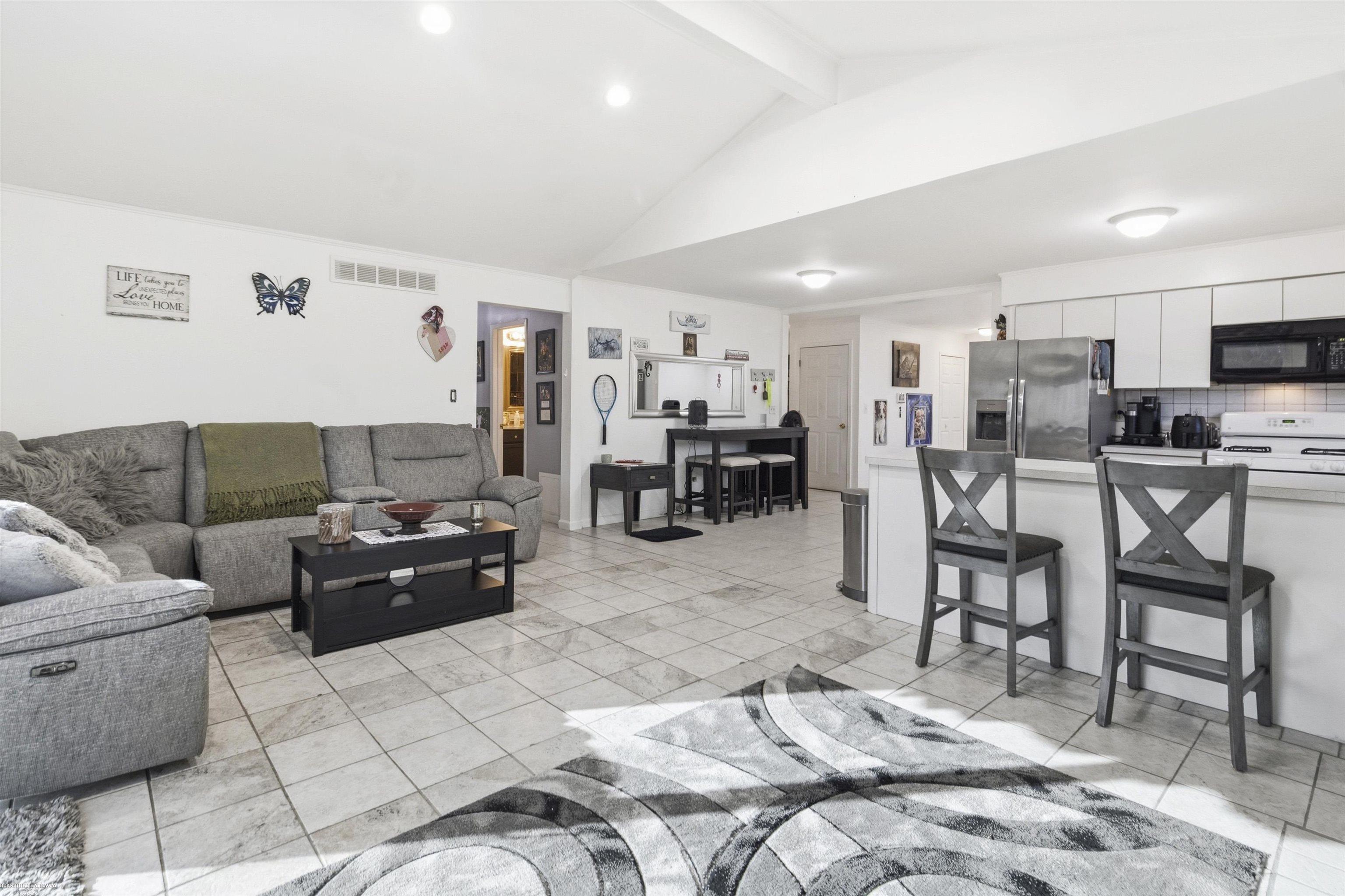 38270 Steede Dr Street, Sterling Heights, MI, 48310