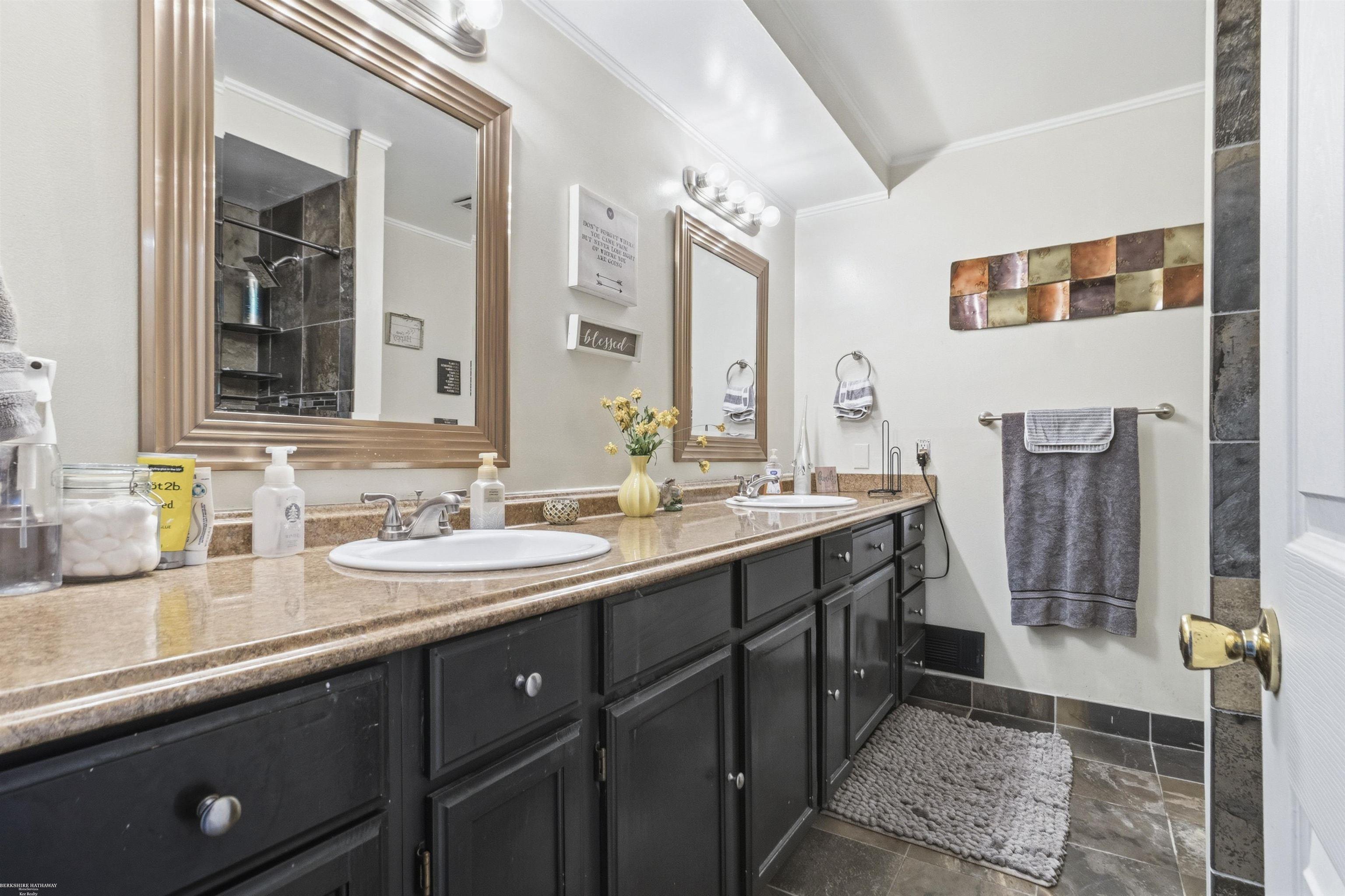 38270 Steede Dr Street, Sterling Heights, MI, 48310