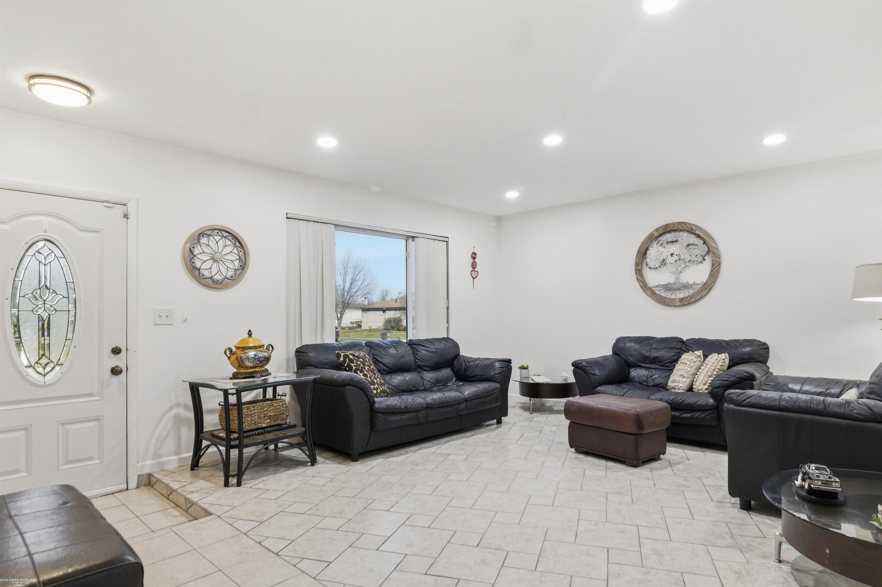 38270 Steede Dr Street, Sterling Heights, MI, 48310