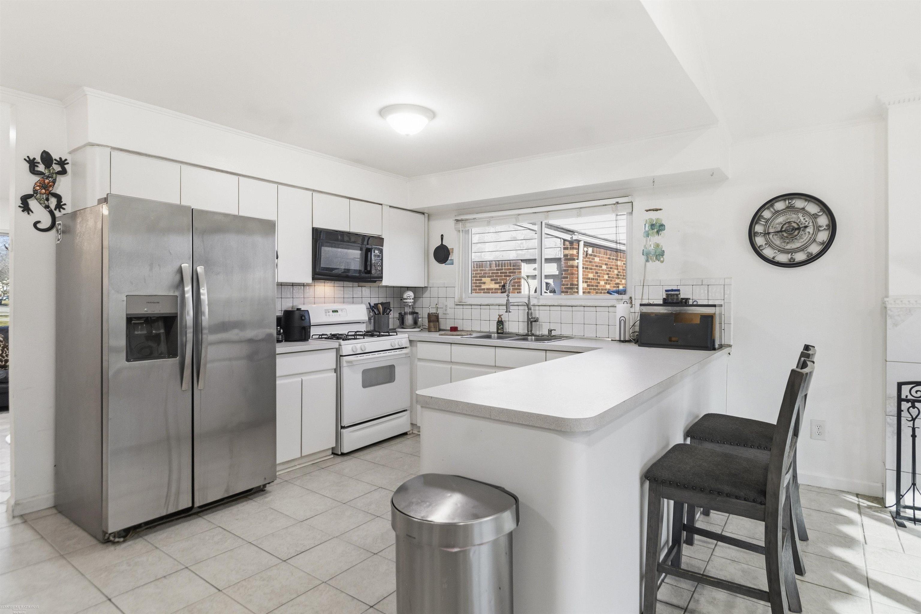 38270 Steede Dr Street, Sterling Heights, MI, 48310