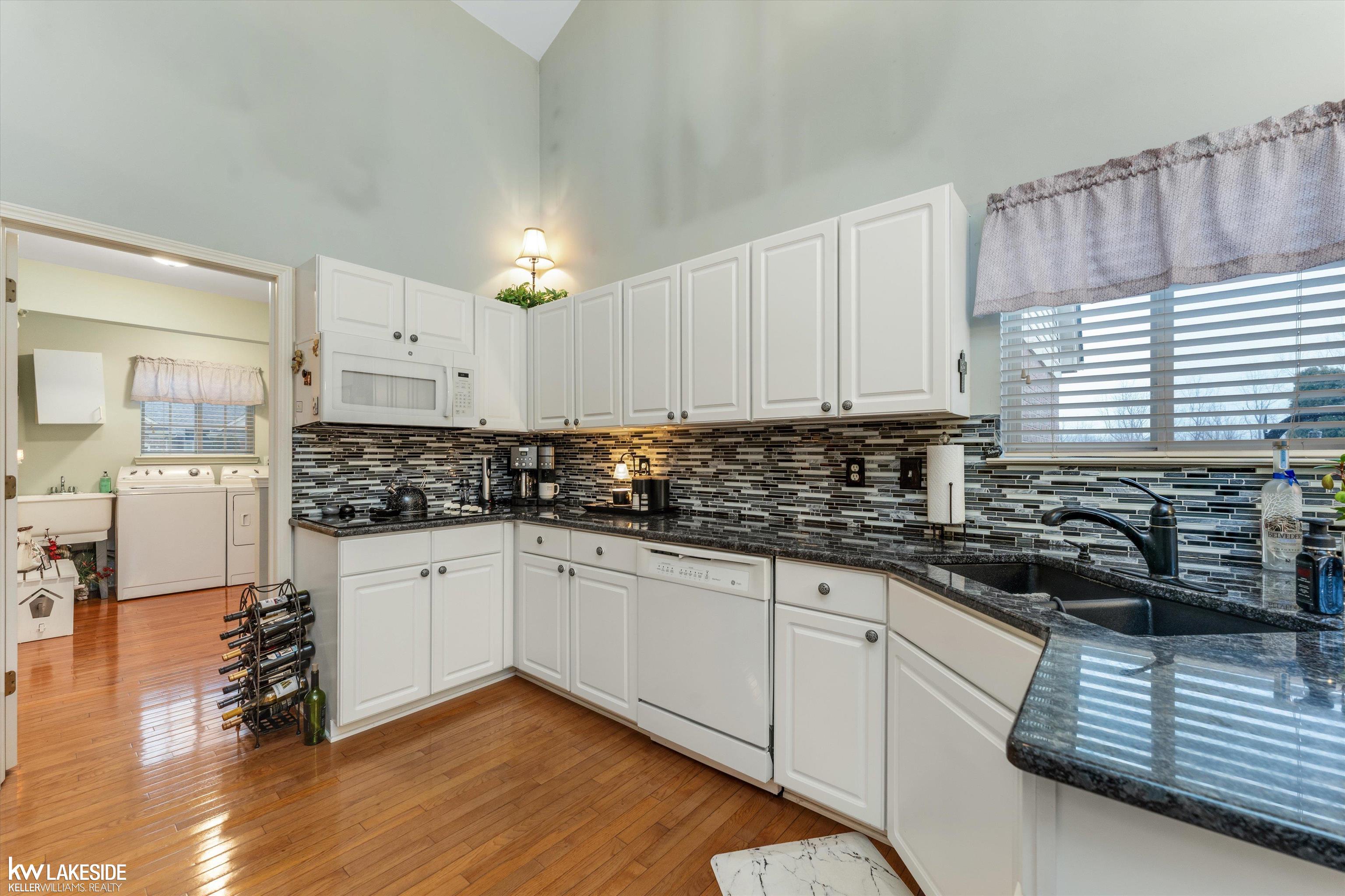 8160 Huntington Ridge Court, Washington, MI, 48094