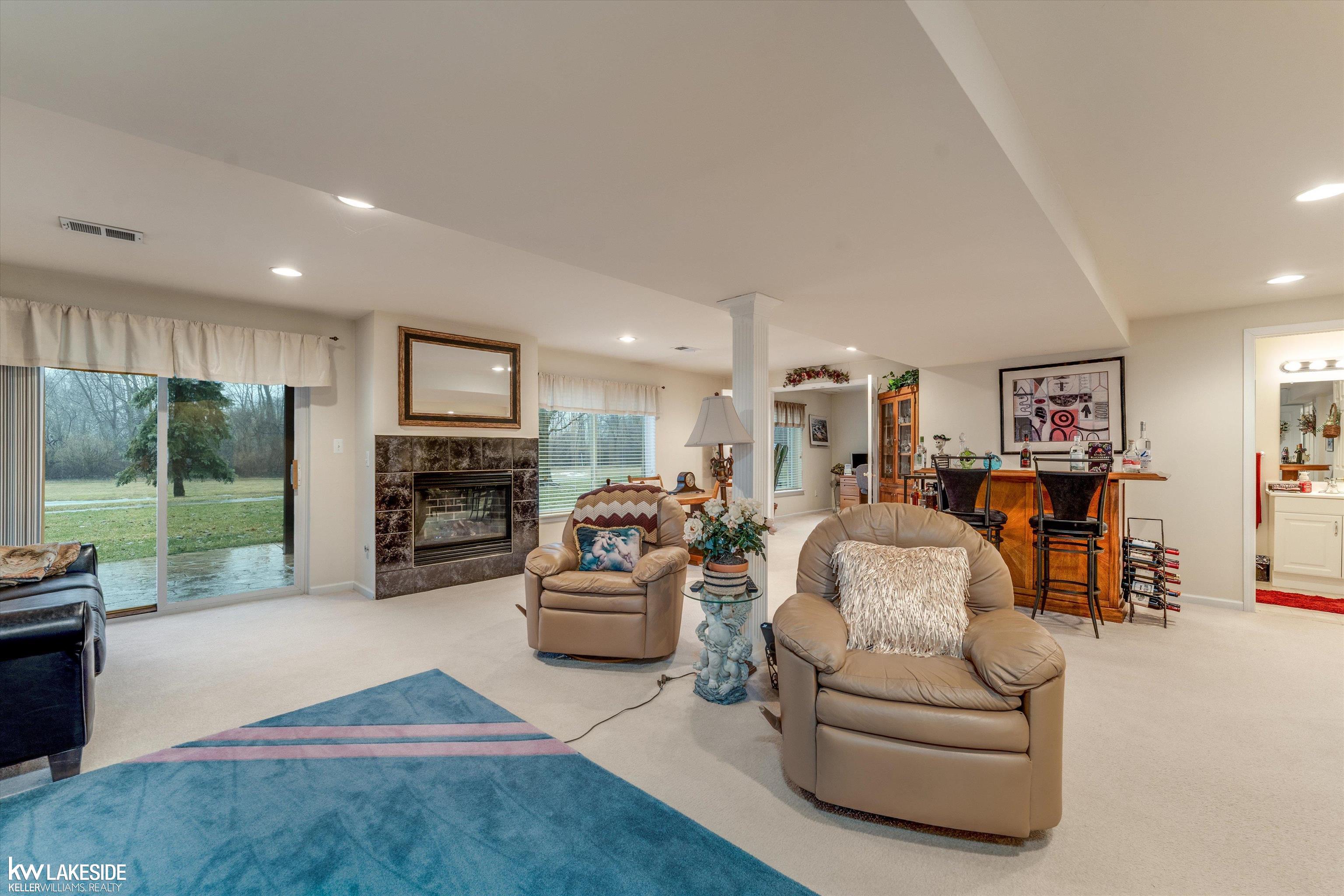 8160 Huntington Ridge Court, Washington, MI, 48094