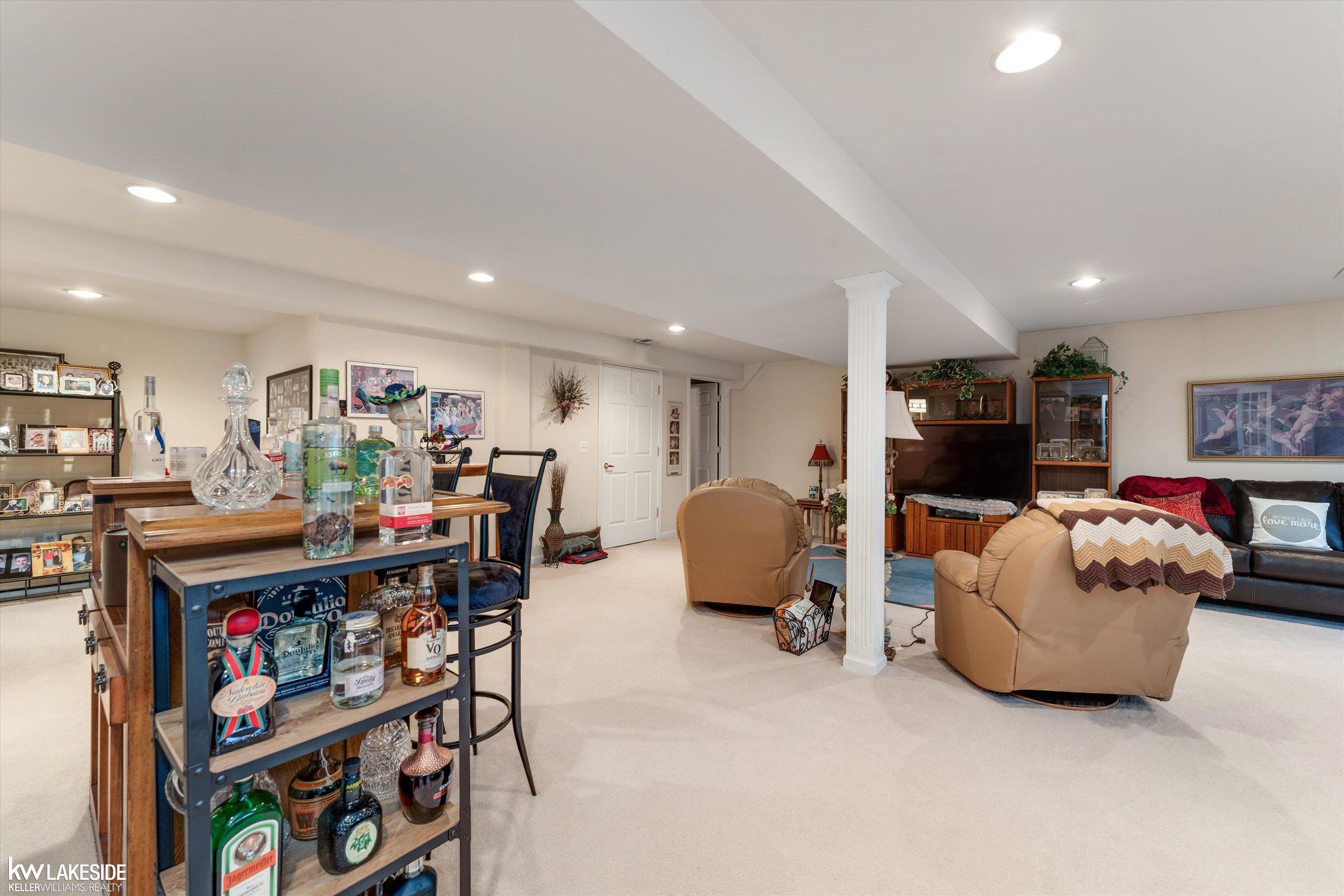 8160 Huntington Ridge Court, Washington, MI, 48094