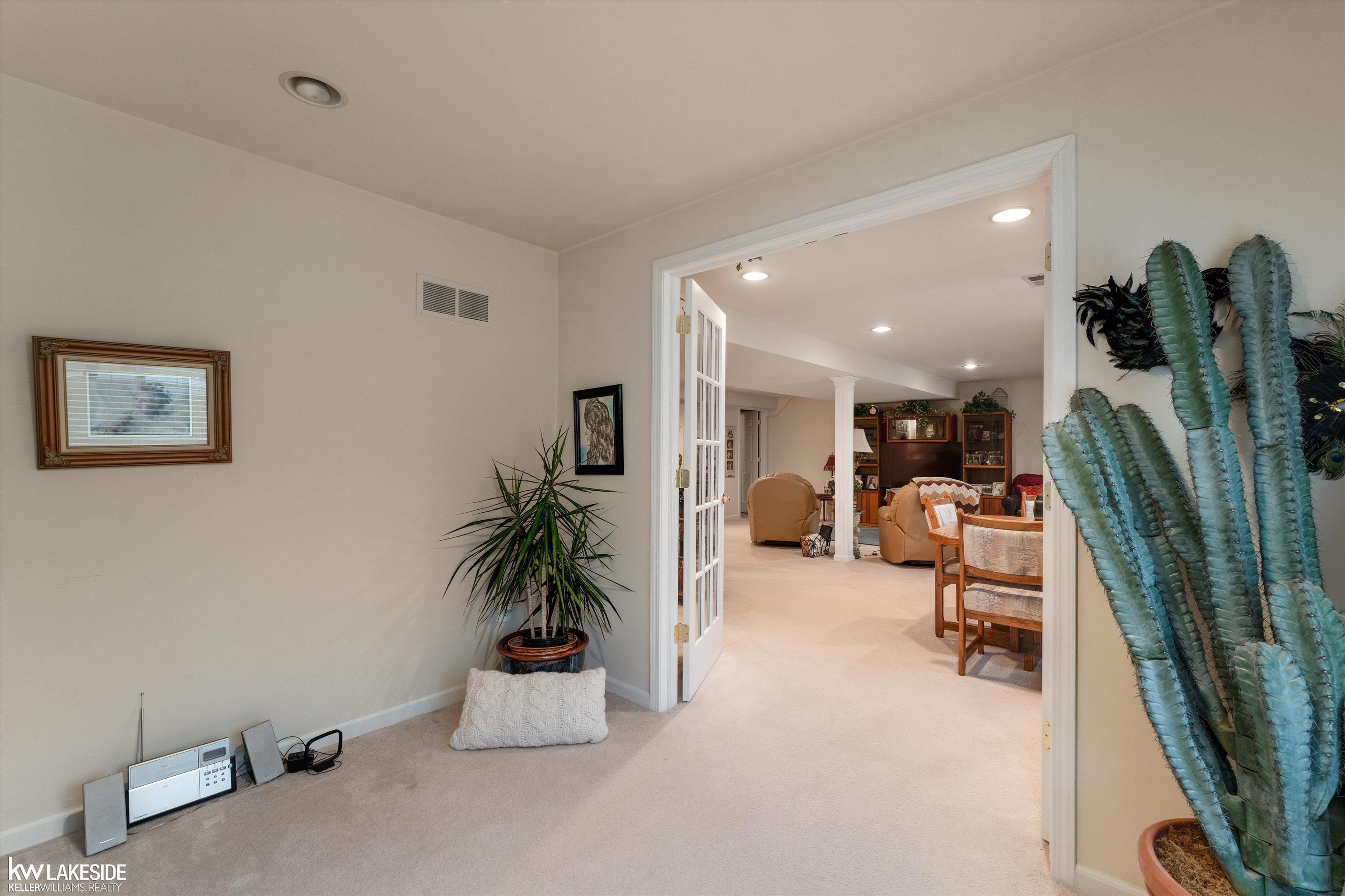 8160 Huntington Ridge Court, Washington, MI, 48094