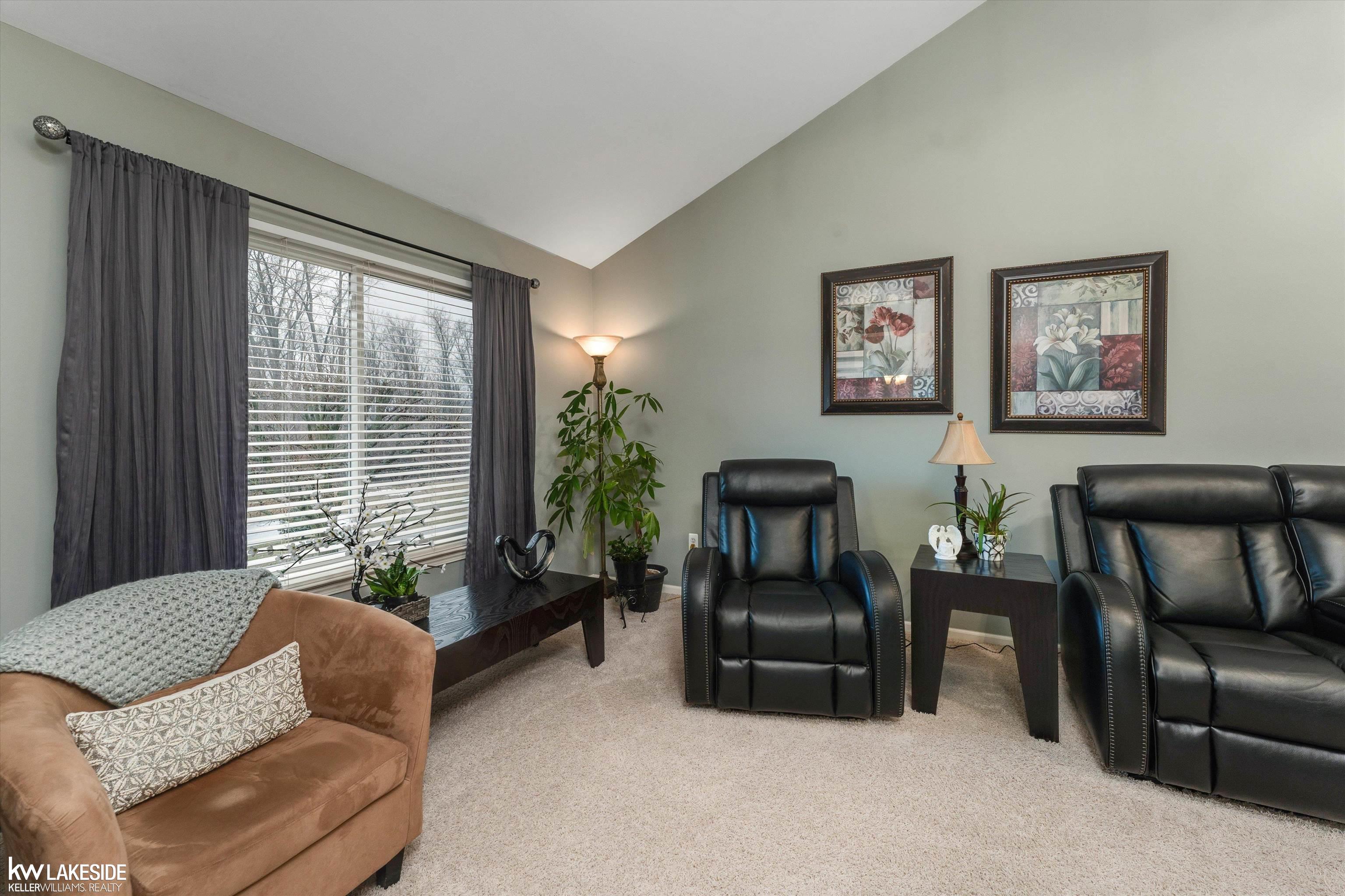 8160 Huntington Ridge Court, Washington, MI, 48094