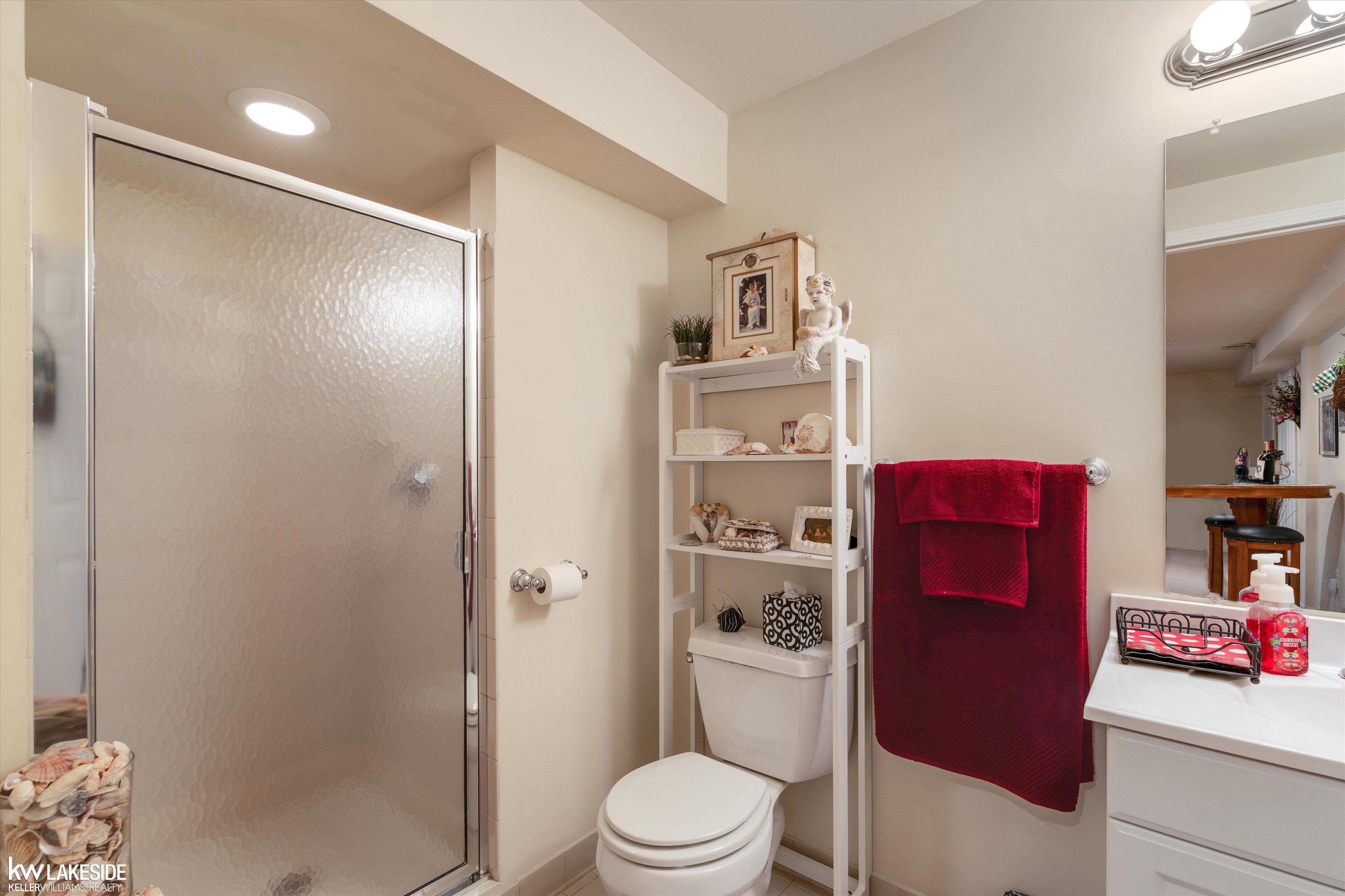 8160 Huntington Ridge Court, Washington, MI, 48094